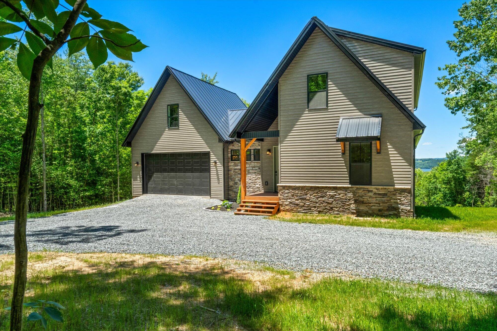 Ten Mile, Tennessee, 37880, United States, 3 Bedrooms Bedrooms, ,3 BathroomsBathrooms,Residential,For Sale,1878796