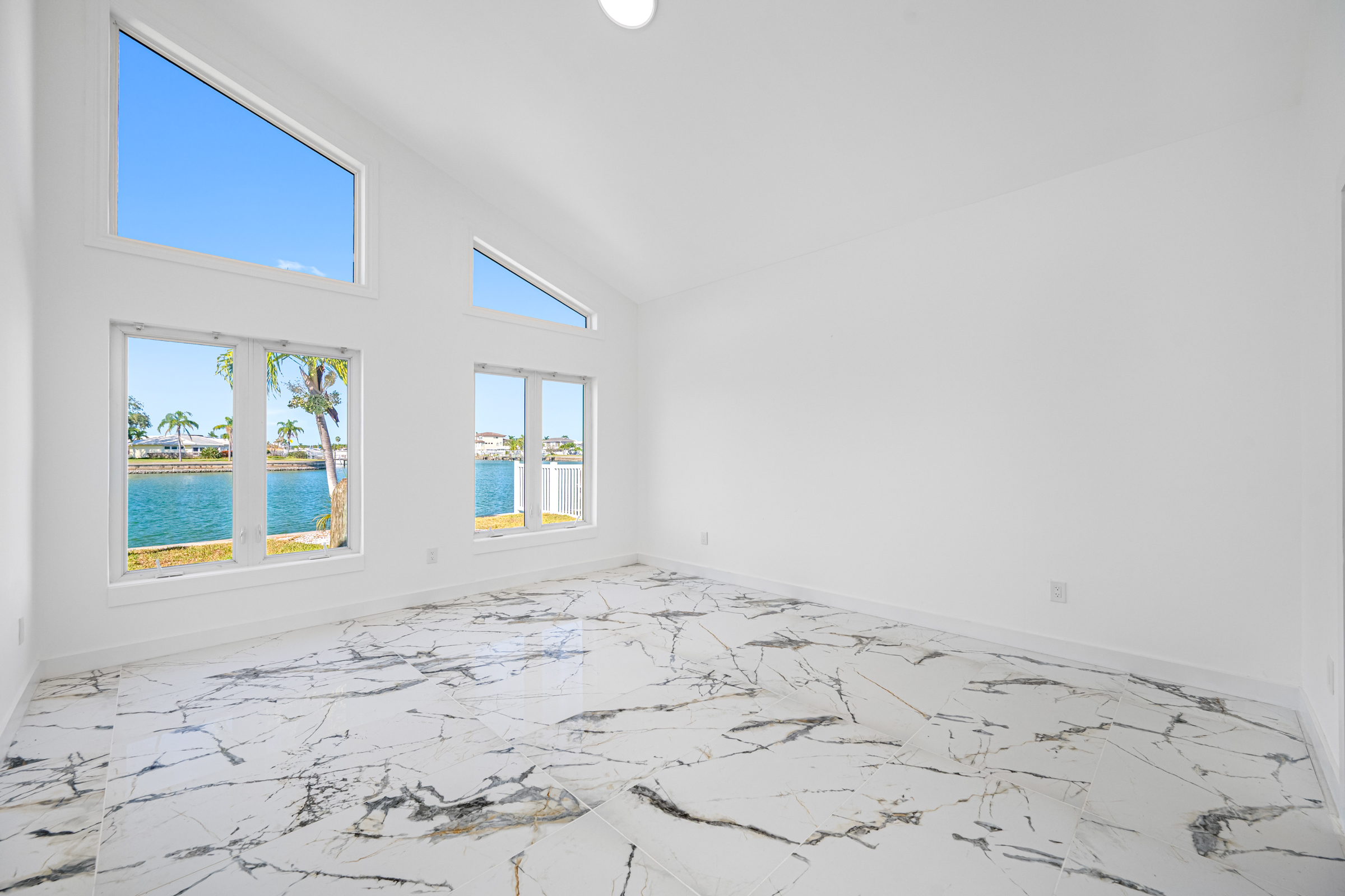 Treasure Island, Florida, 33706, United States, 3 Bedrooms Bedrooms, ,2 BathroomsBathrooms,Residential,For Sale,1990386