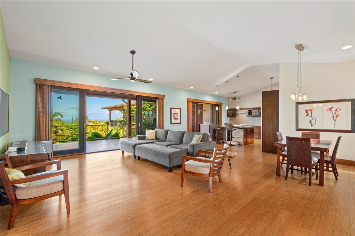 Haiku, Hawaii, 96708, United States, 4 Bedrooms Bedrooms, ,3 BathroomsBathrooms,Residential,For Sale,2002523