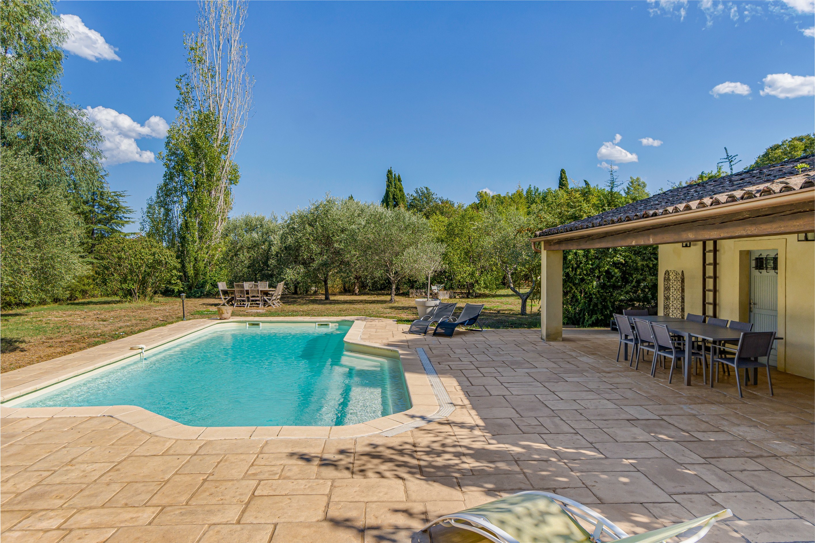  Fayence, 260 sqm Provençal villa with pool, independent studio and 3,800 sqm gr… - 物件實景