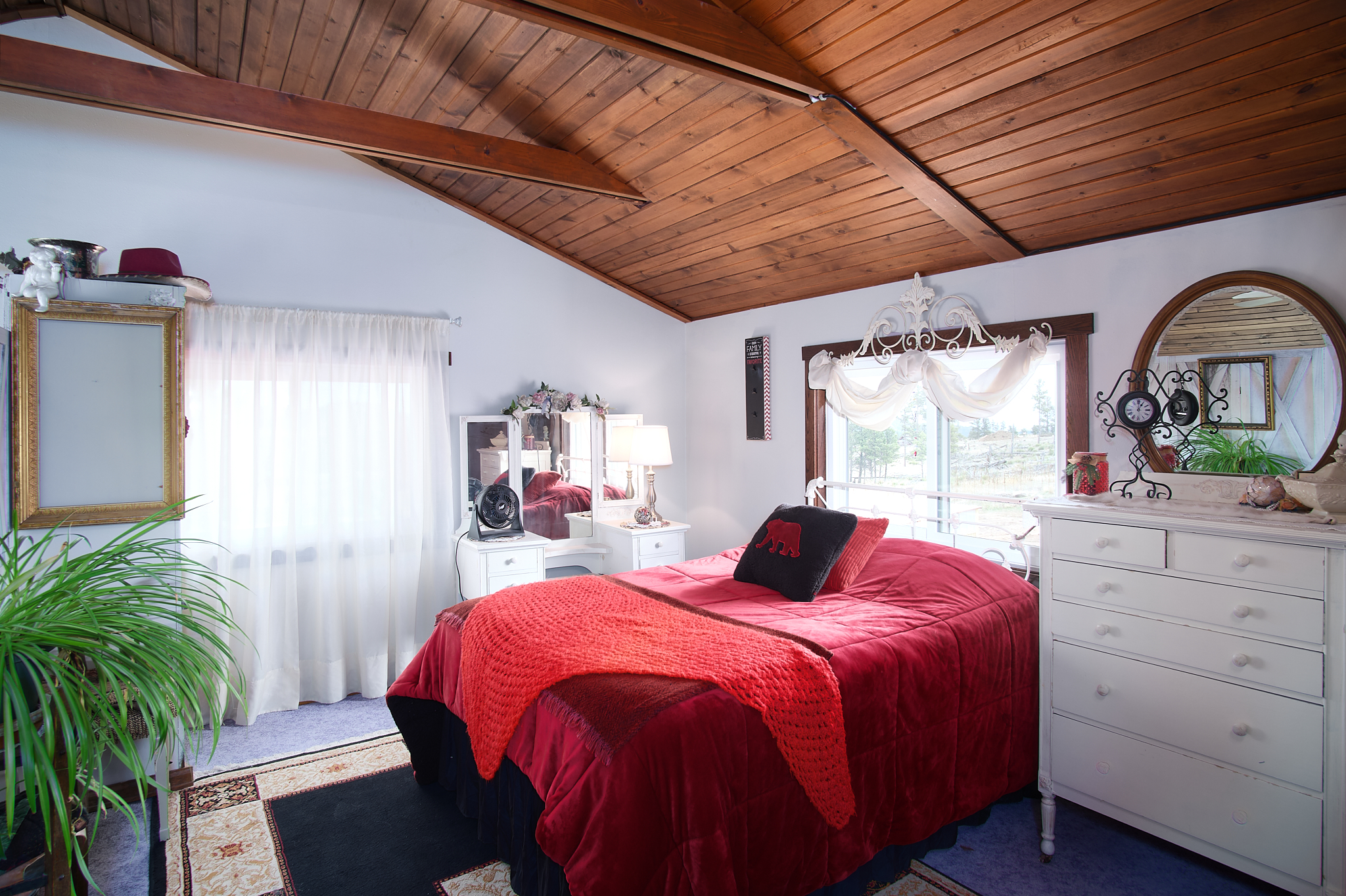 Hot Springs, South Dakota, 57747, United States, 3 Bedrooms Bedrooms, ,2 BathroomsBathrooms,Residential,For Sale,1993817