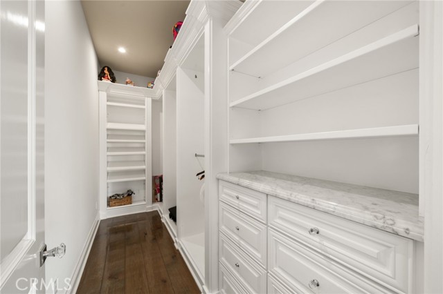 Long Beach, California, 90803, United States, 6 Bedrooms Bedrooms, ,8 BathroomsBathrooms,Residential,For Sale,1835519