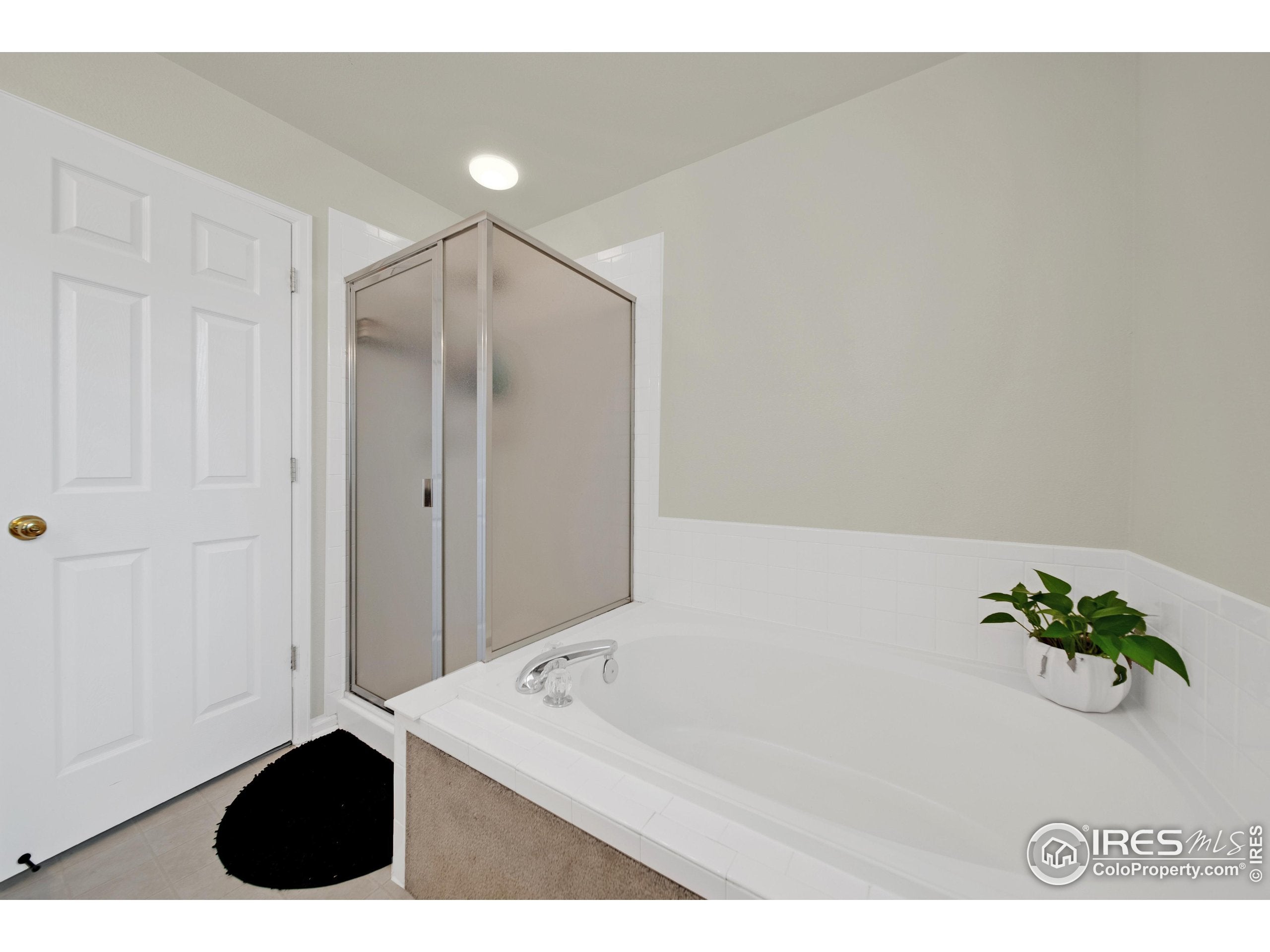 Brighton, Colorado, 80601, United States, 5 Bedrooms Bedrooms, ,2 BathroomsBathrooms,Residential,For Sale,1924062