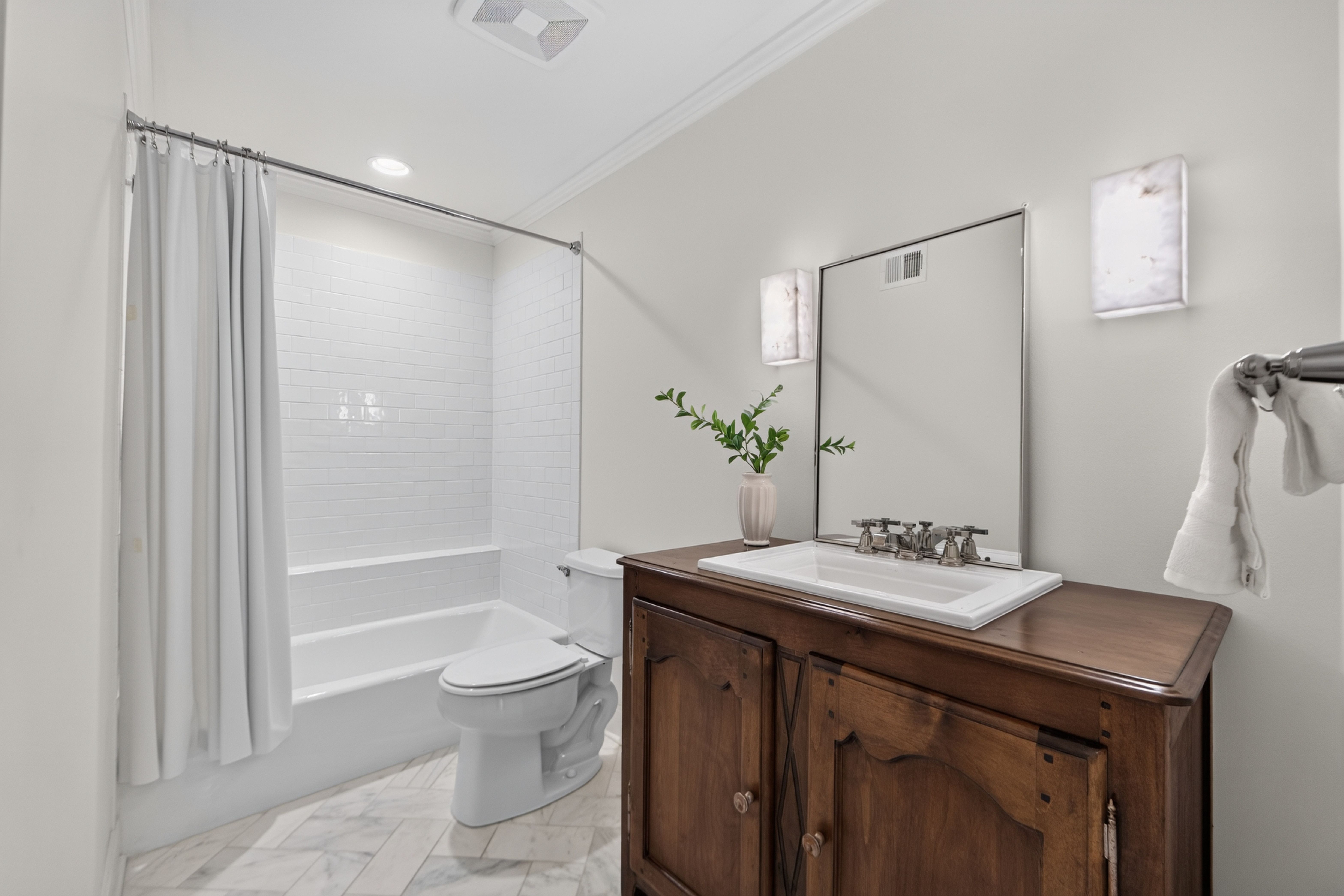  7904 Bristol Court, Prairie Village, KS 66208 - 物件實景