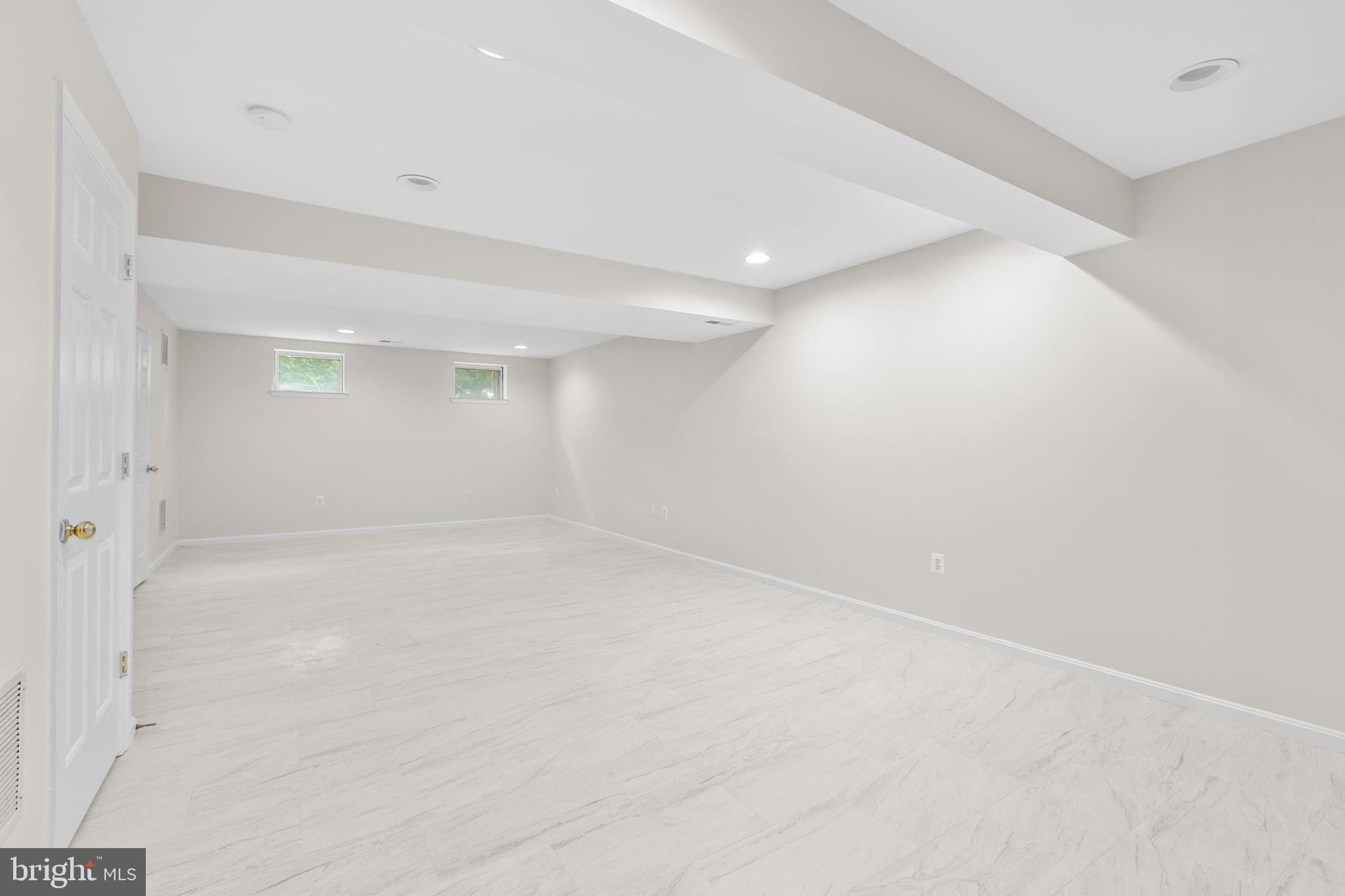 Dumfries, Virginia, 22026, United States, 4 Bedrooms Bedrooms, ,4 BathroomsBathrooms,Residential,For Sale,1977834