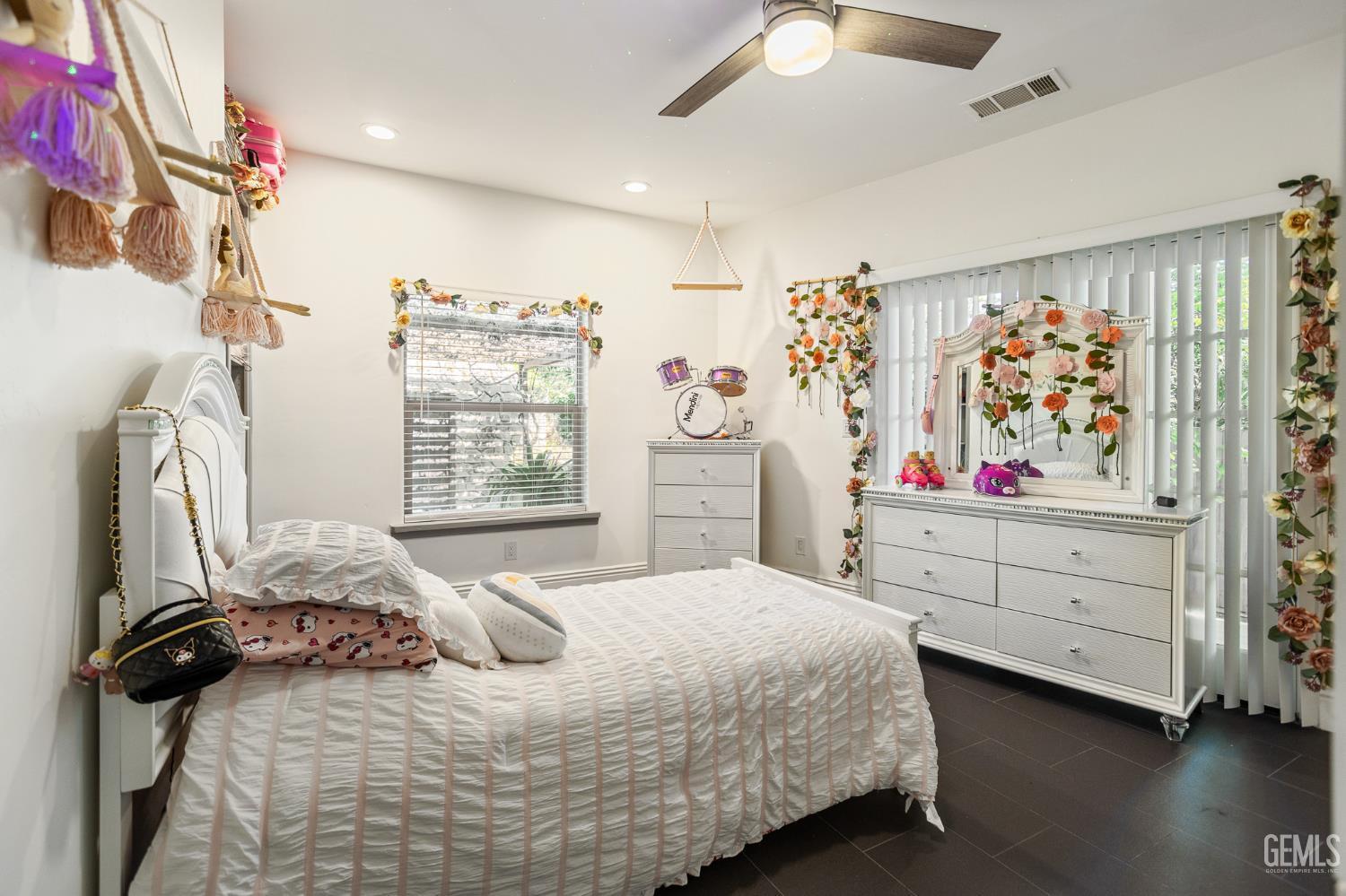 Lindsay, California, 93274, United States, 3 Bedrooms Bedrooms, ,2 BathroomsBathrooms,Residential,For Sale,2013537