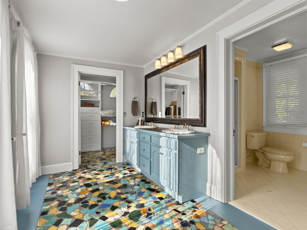 Eustis, Florida, 32736, United States, 6 Bedrooms Bedrooms, ,6 BathroomsBathrooms,Residential,For Sale,1805278