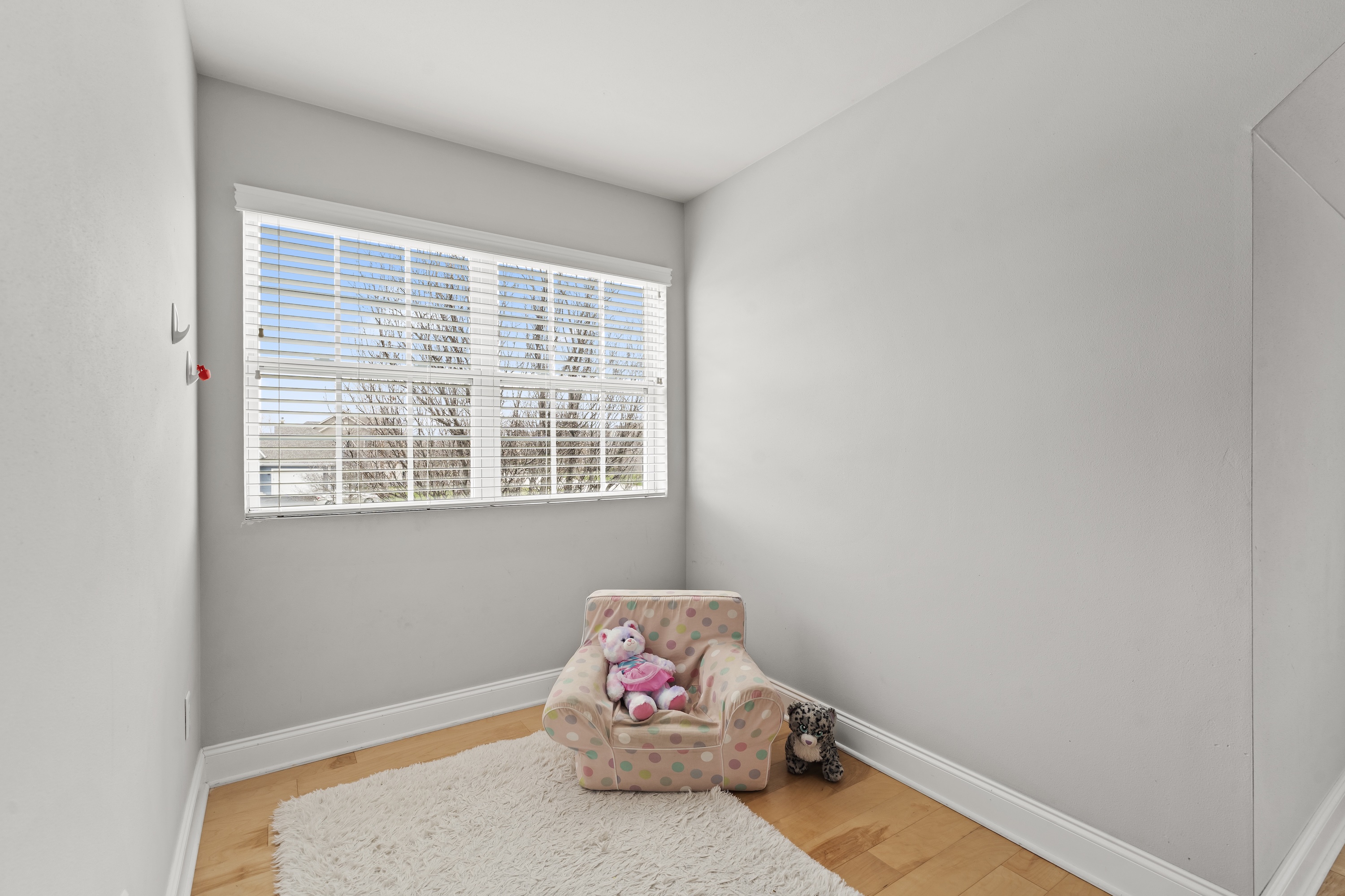  Desirable Pabst Farms Four Bedroom Colonial - 物件實景