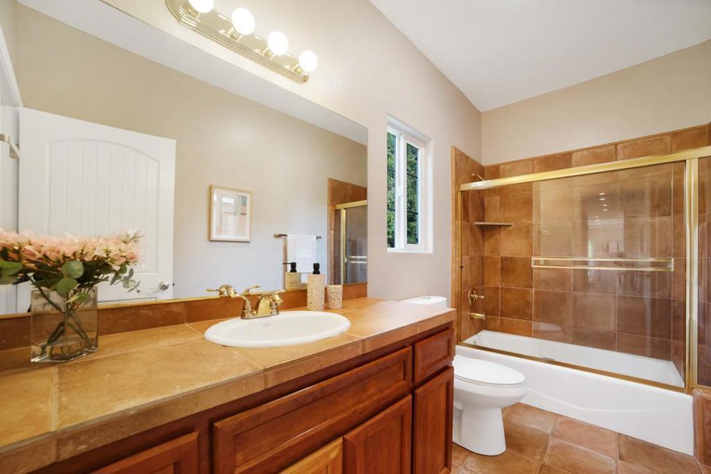 Watsonville, California, 95076, United States, 4 Bedrooms Bedrooms, ,3 BathroomsBathrooms,Residential,For Sale,1982776