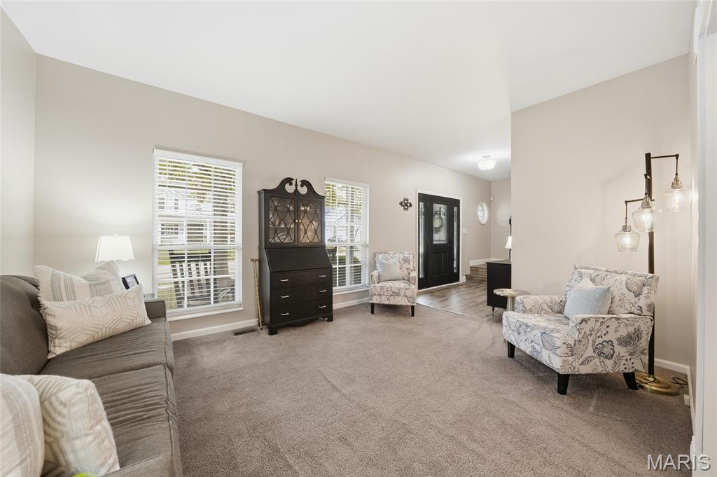 Unincorporated, Missouri, 63026, United States, 5 Bedrooms Bedrooms, ,4 BathroomsBathrooms,Residential,For Sale,1972536