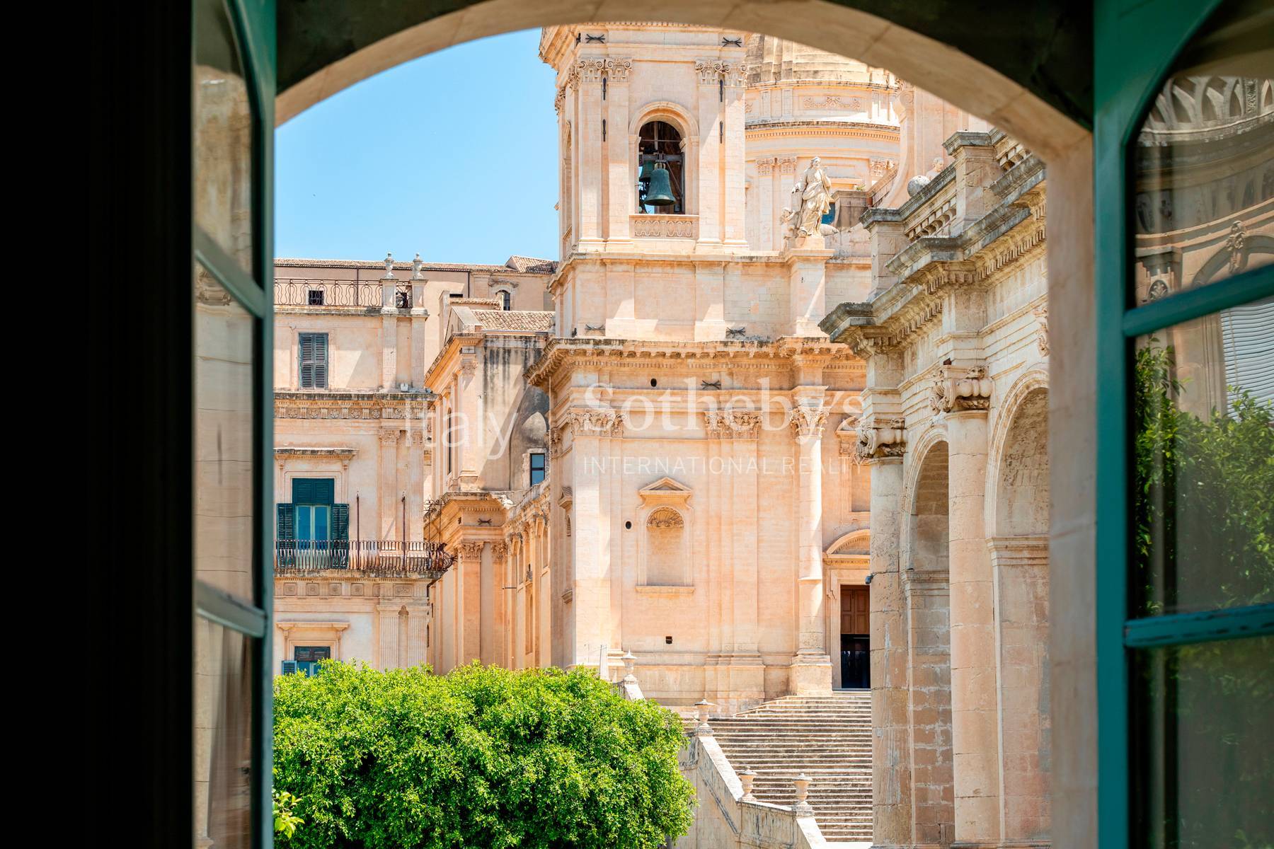  Historic noble residence overlooking the Cathedral of Noto - 物件實景