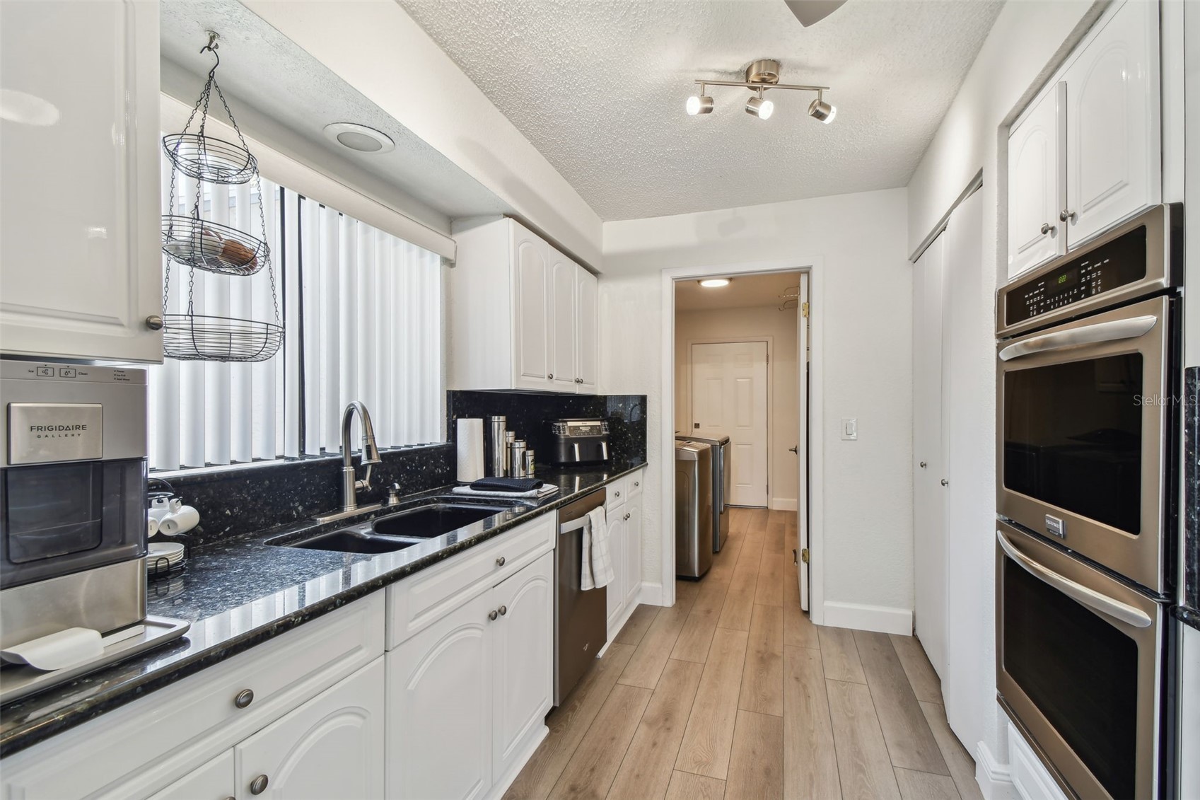 Tampa, Florida, 33615, United States, 3 Bedrooms Bedrooms, ,2 BathroomsBathrooms,Residential,For Sale,1915147