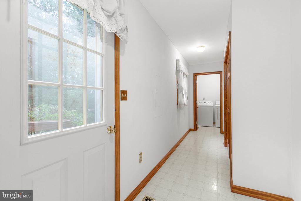 Spotsylvania, Virginia, 22551, United States, 3 Bedrooms Bedrooms, ,2 BathroomsBathrooms,Residential,For Sale,1962563