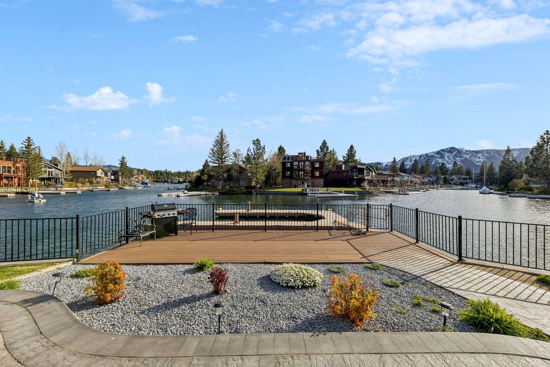  Lake Living in the Tahoe Keys includes Large dock, Party Deck and Views - 物件實景