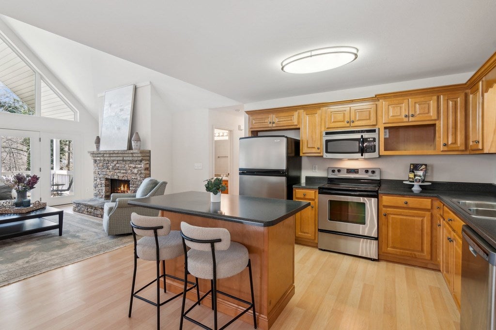 Blairsville, Georgia, 30512, United States, 4 Bedrooms Bedrooms, ,3 BathroomsBathrooms,Residential,For Sale,1913055