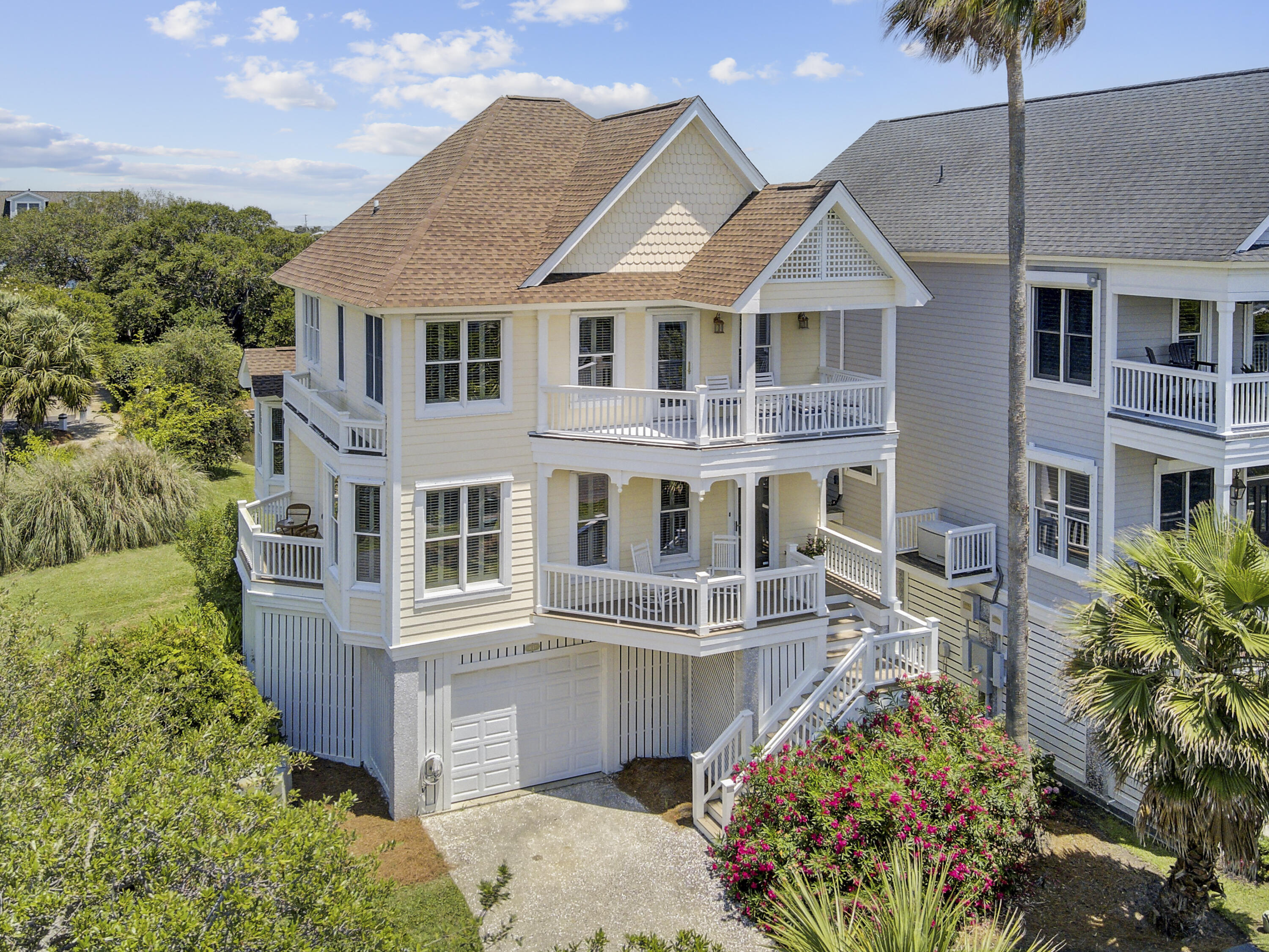 Mount Pleasant, South Carolina, 29464, United States, 4 Bedrooms Bedrooms, ,4 BathroomsBathrooms,Residential,For Sale,1826334