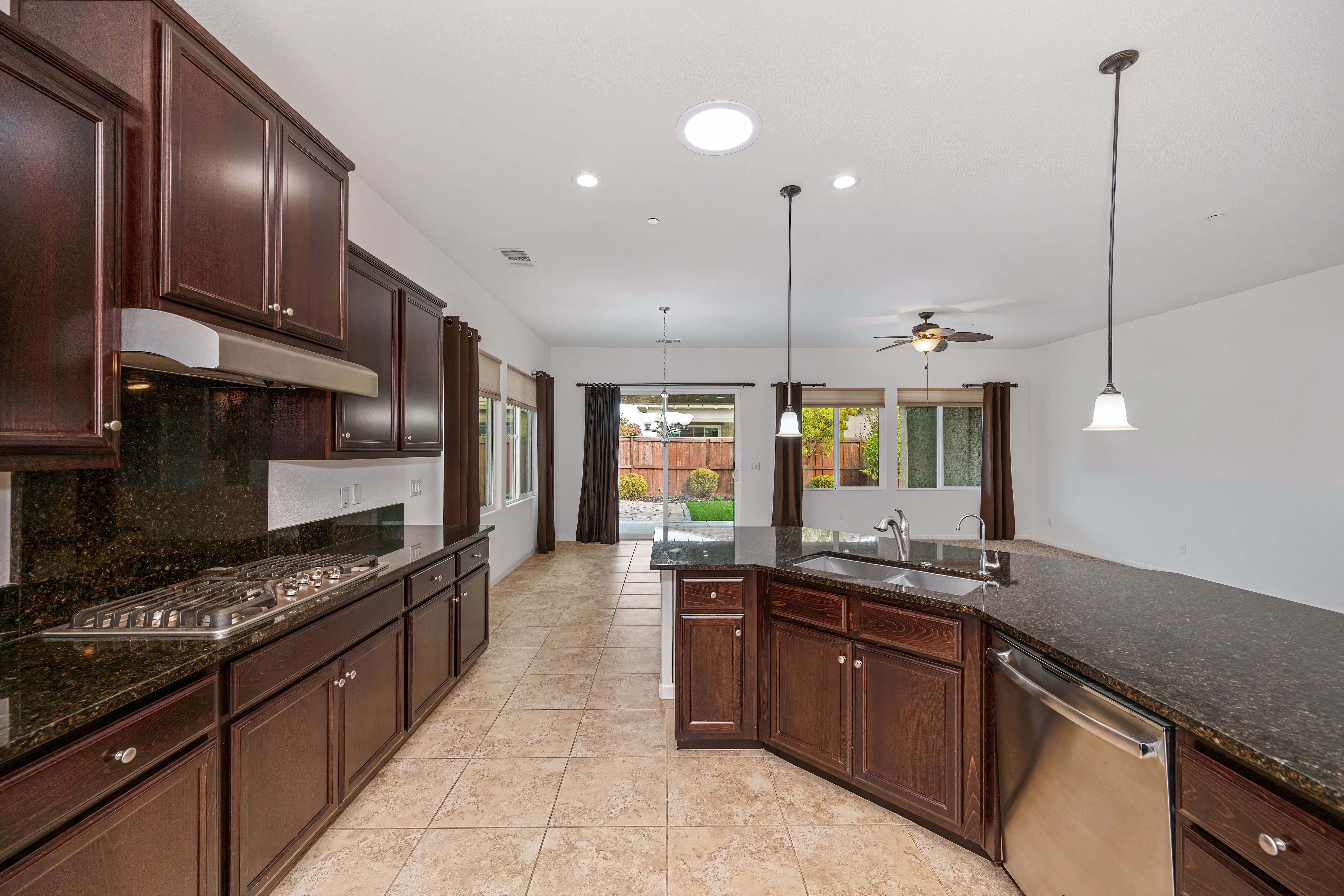  3911 Don River Lane, Sacramento, CA 95834 - 物件實景