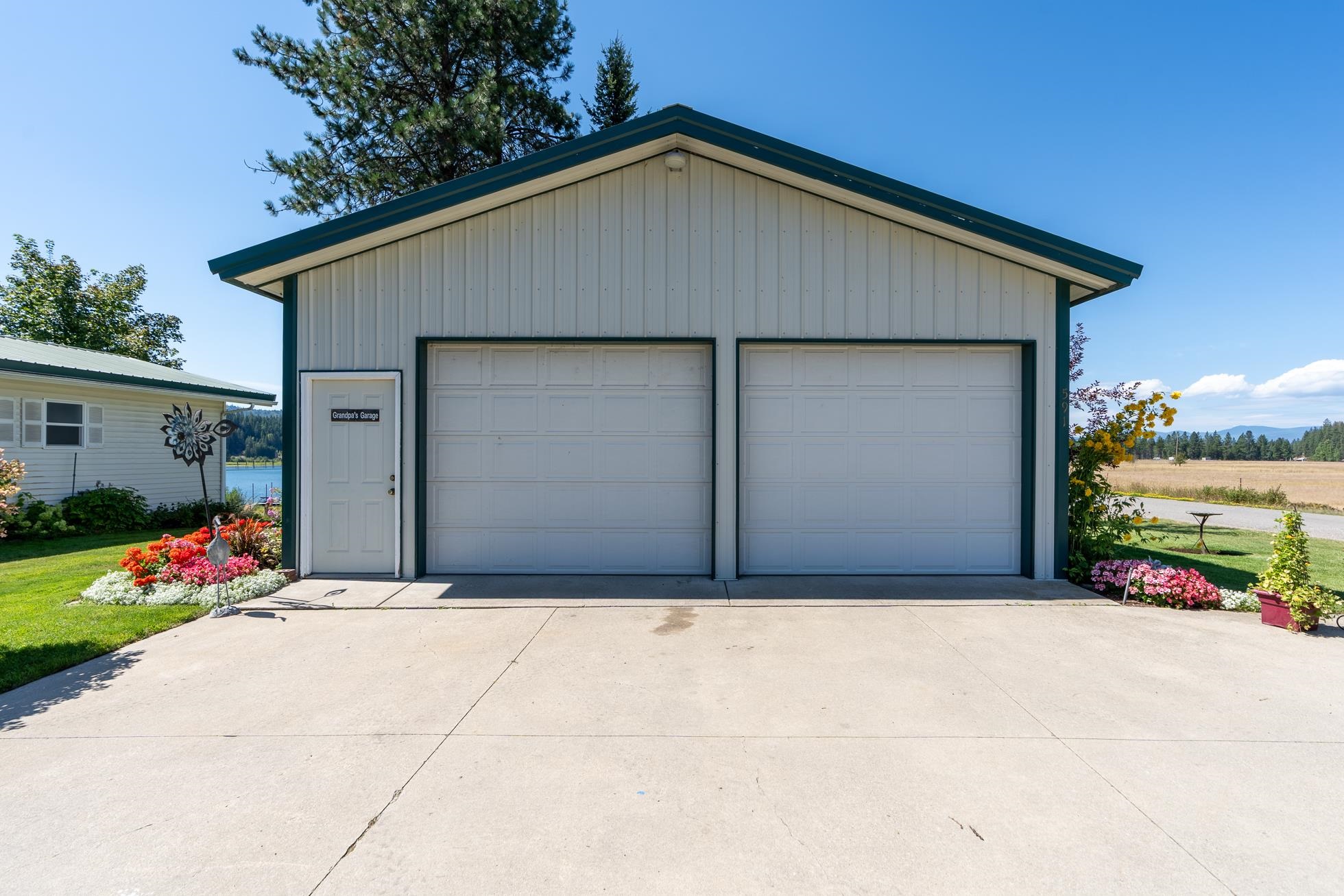 Newport, Washington, 99156, United States, 3 Bedrooms Bedrooms, ,3 BathroomsBathrooms,Residential,For Sale,1921865