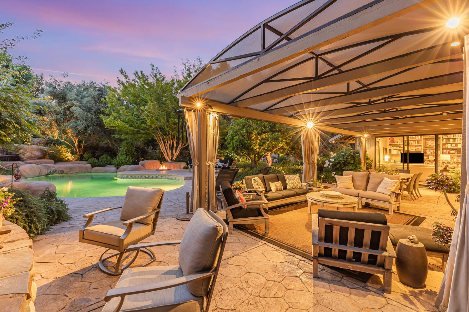 Gold River, California, 95670, United States, 4 Bedrooms Bedrooms, ,5 BathroomsBathrooms,Residential,For Sale,1987751