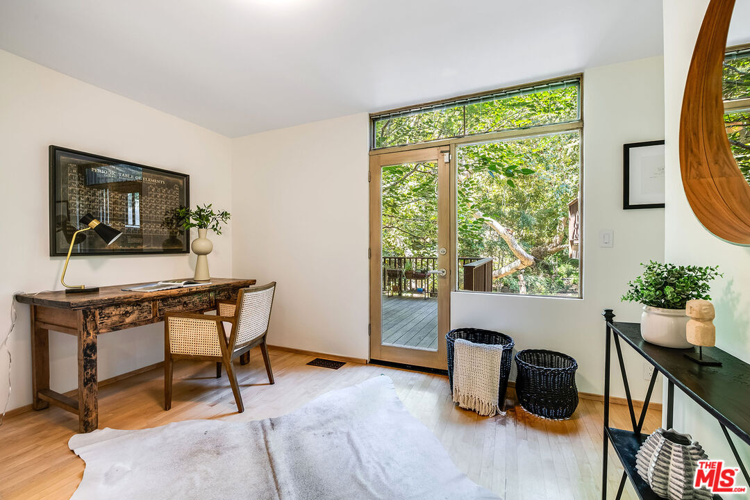 Santa Monica, California, 90402, United States, 5 Bedrooms Bedrooms, ,5 BathroomsBathrooms,Residential,For Sale,2000455