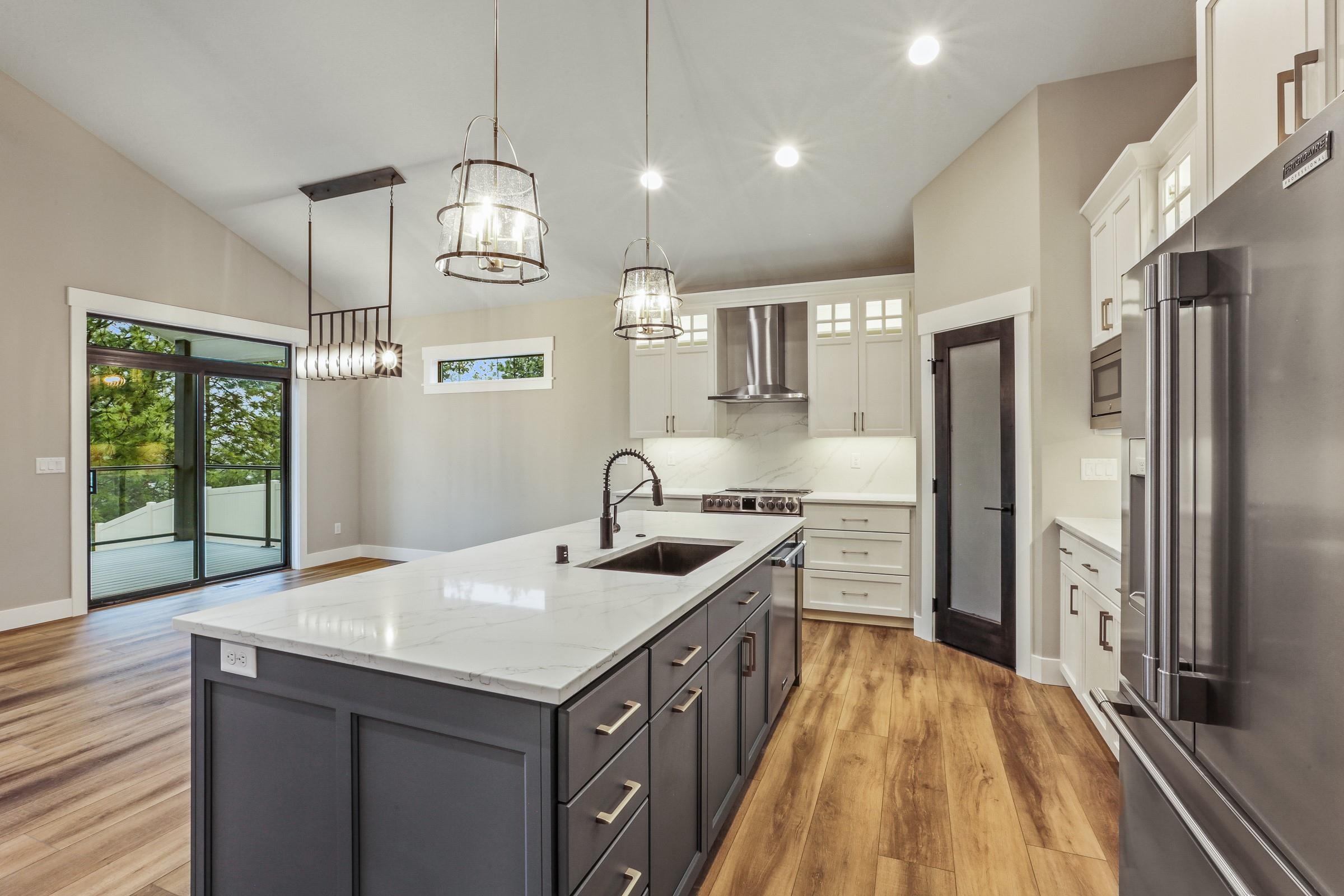 Spokane, Washington, 99223, United States, 5 Bedrooms Bedrooms, ,4 BathroomsBathrooms,Residential,For Sale,1927466