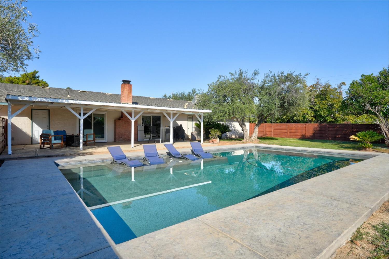 Sanger, California, 93657, United States, 3 Bedrooms Bedrooms, ,2 BathroomsBathrooms,Residential,For Sale,1982741