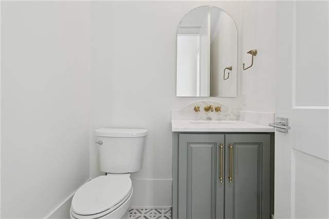 Metairie, Louisiana, 70005, United States, 6 Bedrooms Bedrooms, ,5 BathroomsBathrooms,Residential,For Sale,2010841