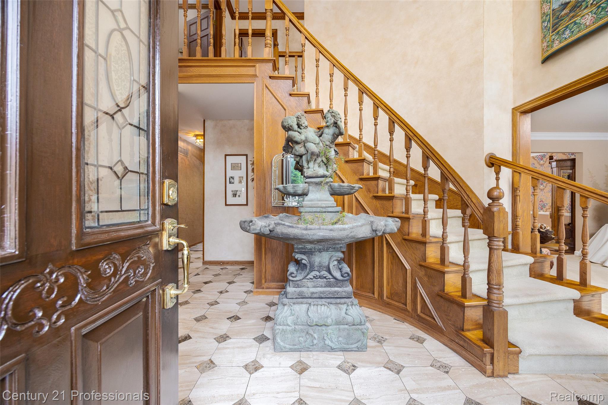 Rochester, Michigan, 48306, United States, 4 Bedrooms Bedrooms, ,3 BathroomsBathrooms,Residential,For Sale,1980039