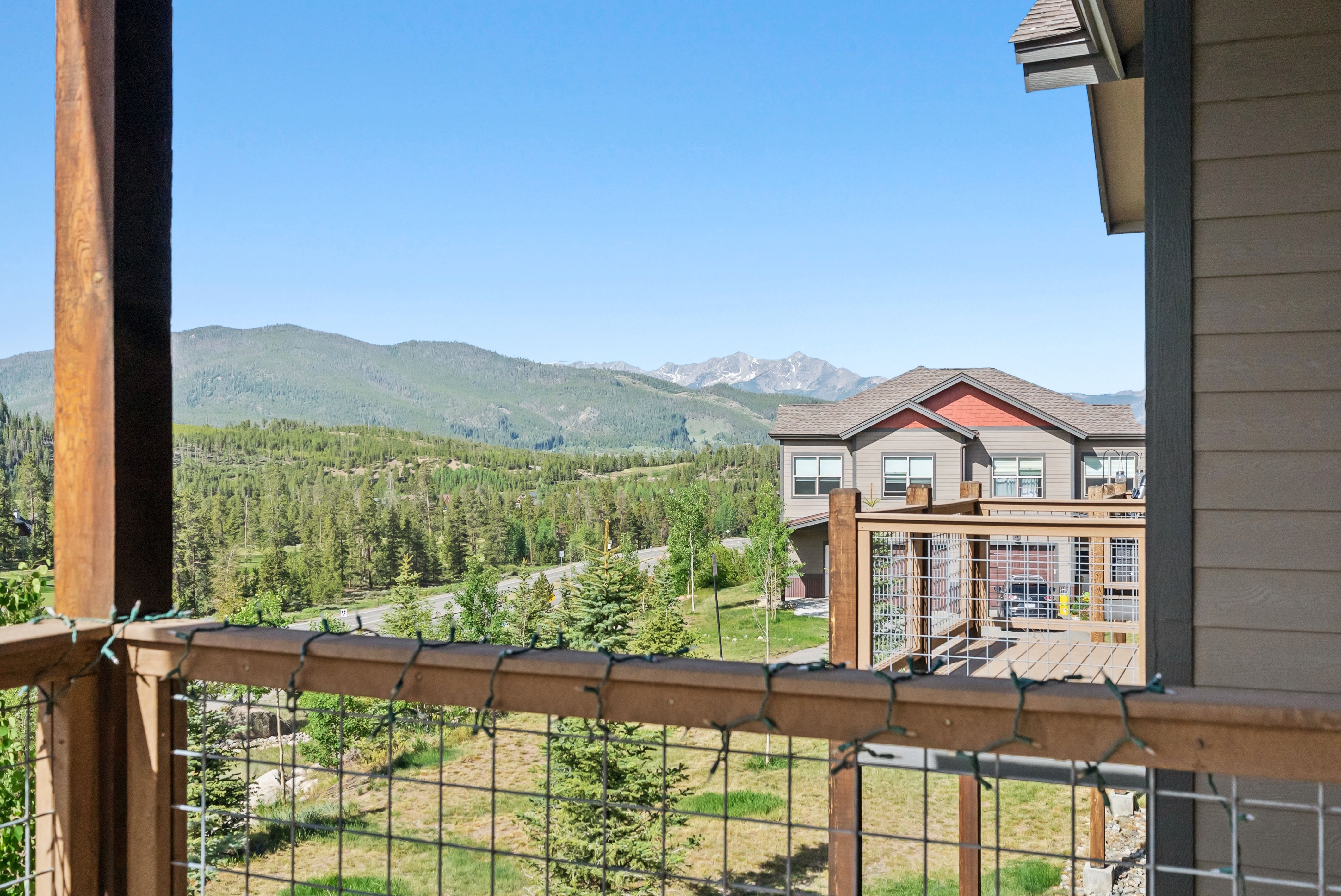  Panoramic Mountain Views that Span from Grays & Torreys to the Gore Range - 物件實景