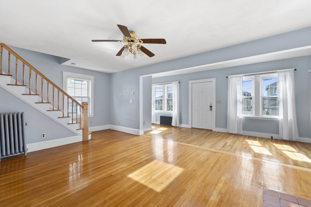 Lynn, Massachusetts, 01904, United States, 2 Bedrooms Bedrooms, ,1 BathroomBathrooms,Residential,For Sale,1943245