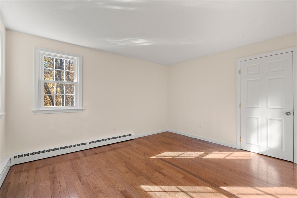 Mattapoisett, Massachusetts, 02739, United States, 3 Bedrooms Bedrooms, ,2 BathroomsBathrooms,Residential,For Sale,1987797