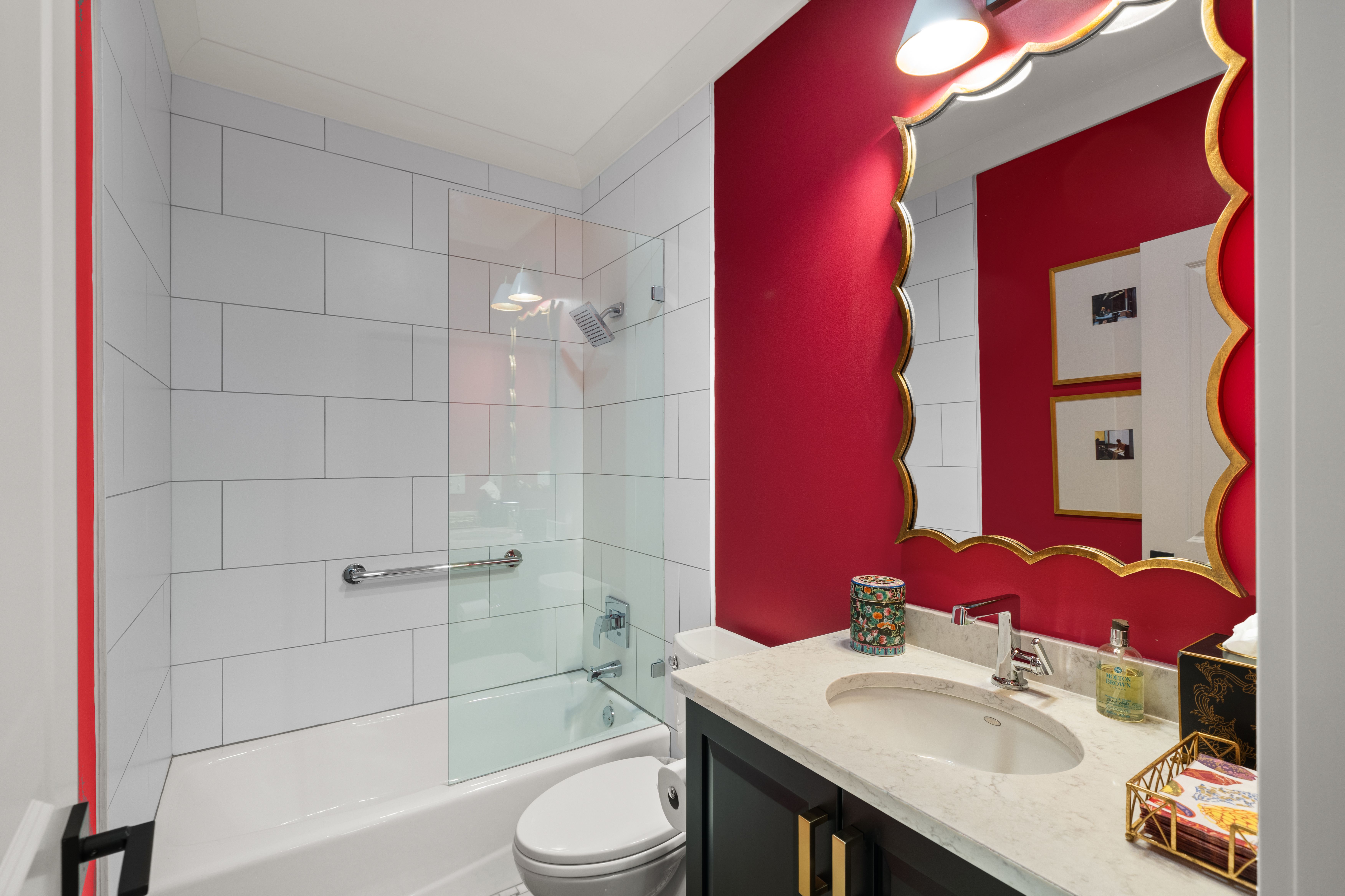  Beautifully updated and stylish, this Clayton condo offers move-in-ready living - 物件實景
