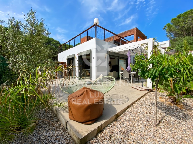 L'Escala, Catalonia, ES, 3 Bedrooms Bedrooms, ,3 BathroomsBathrooms,Residential,For Sale,1858261
