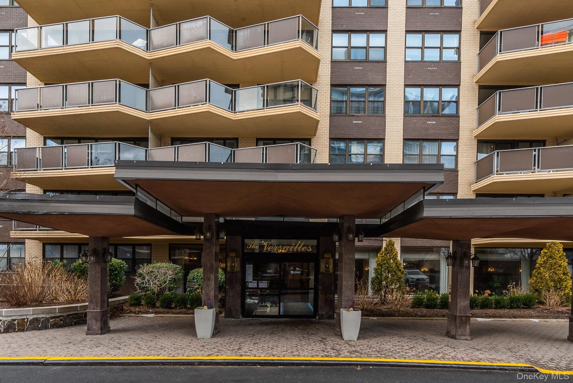 Bayside, New York, 11360, United States, 3 Bedrooms Bedrooms, ,2 BathroomsBathrooms,Residential,For Sale,2048394