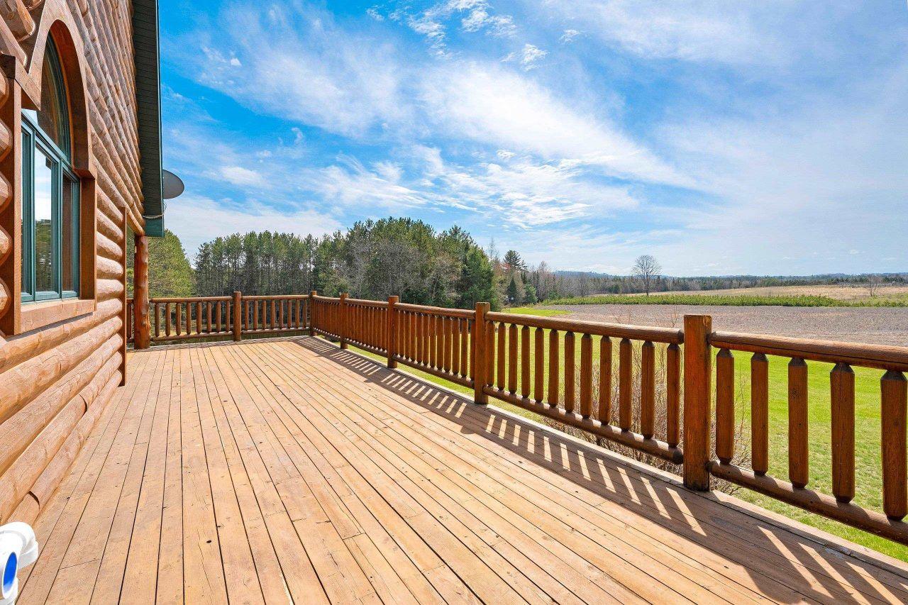 CRIVITZ, Wisconsin, 54129, United States, 4 Bedrooms Bedrooms, ,3 BathroomsBathrooms,Residential,For Sale,1792767
