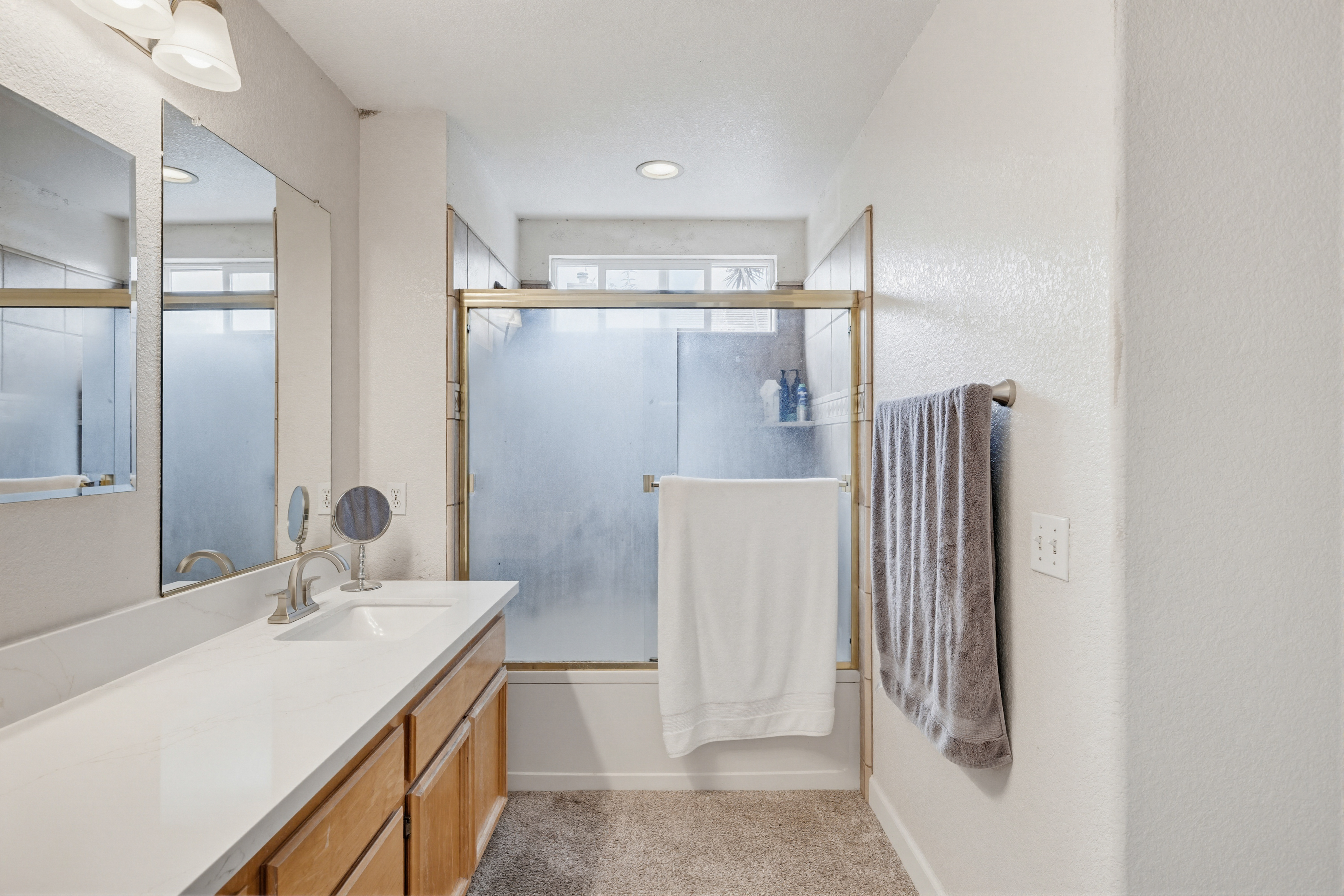  10044 Oglethorpe Way, Elk Grove, CA 95624 - 物件實景