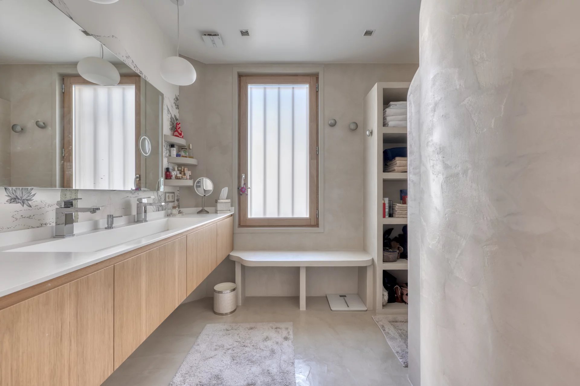 Paris 16th, Île-de-France, 75016, FR, 2 Bedrooms Bedrooms, ,3 BathroomsBathrooms,Residential,For Sale,1837594