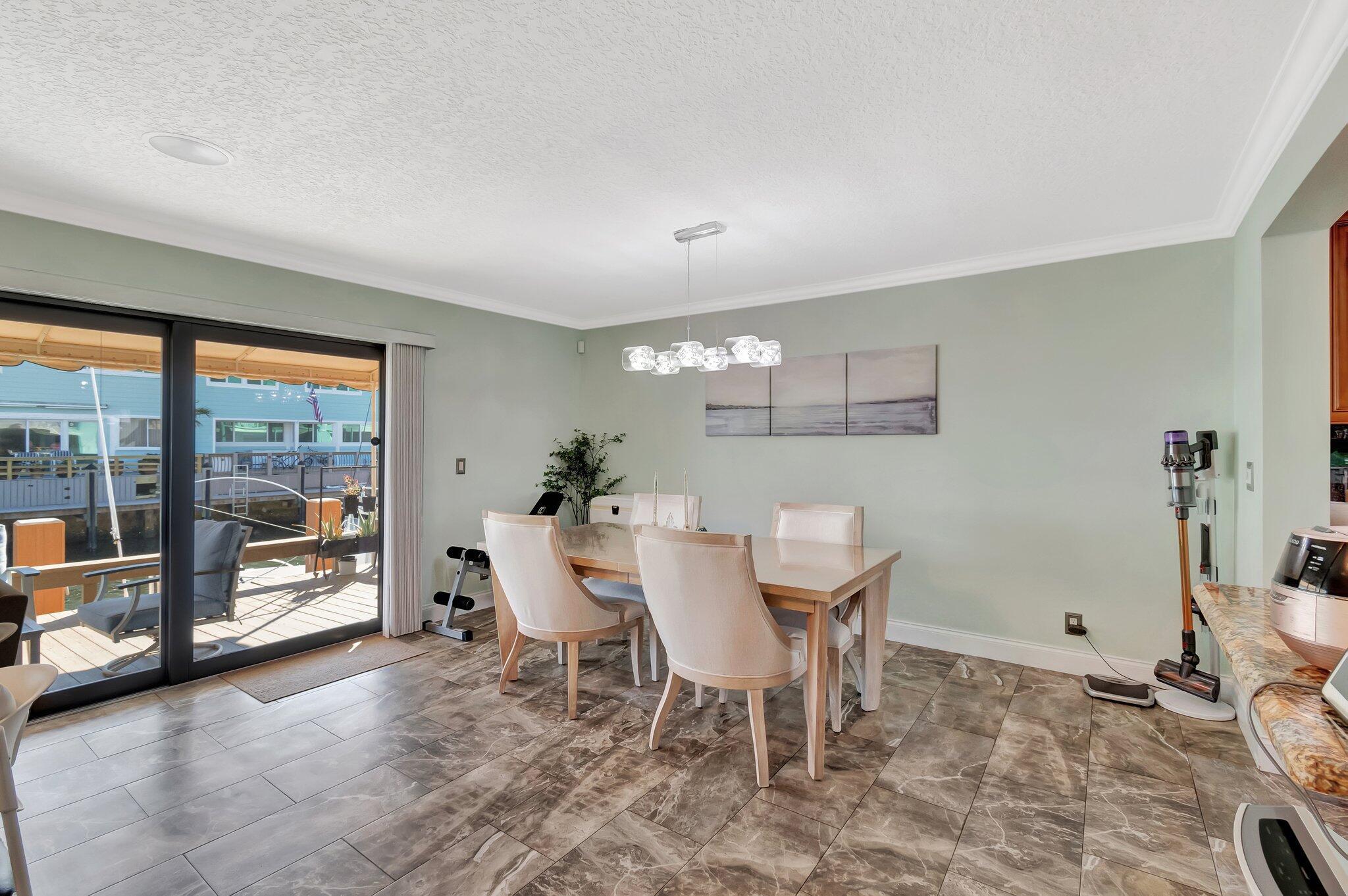 Boynton Beach, Florida, 33435, United States, 2 Bedrooms Bedrooms, ,3 BathroomsBathrooms,Residential,For Sale,1927808