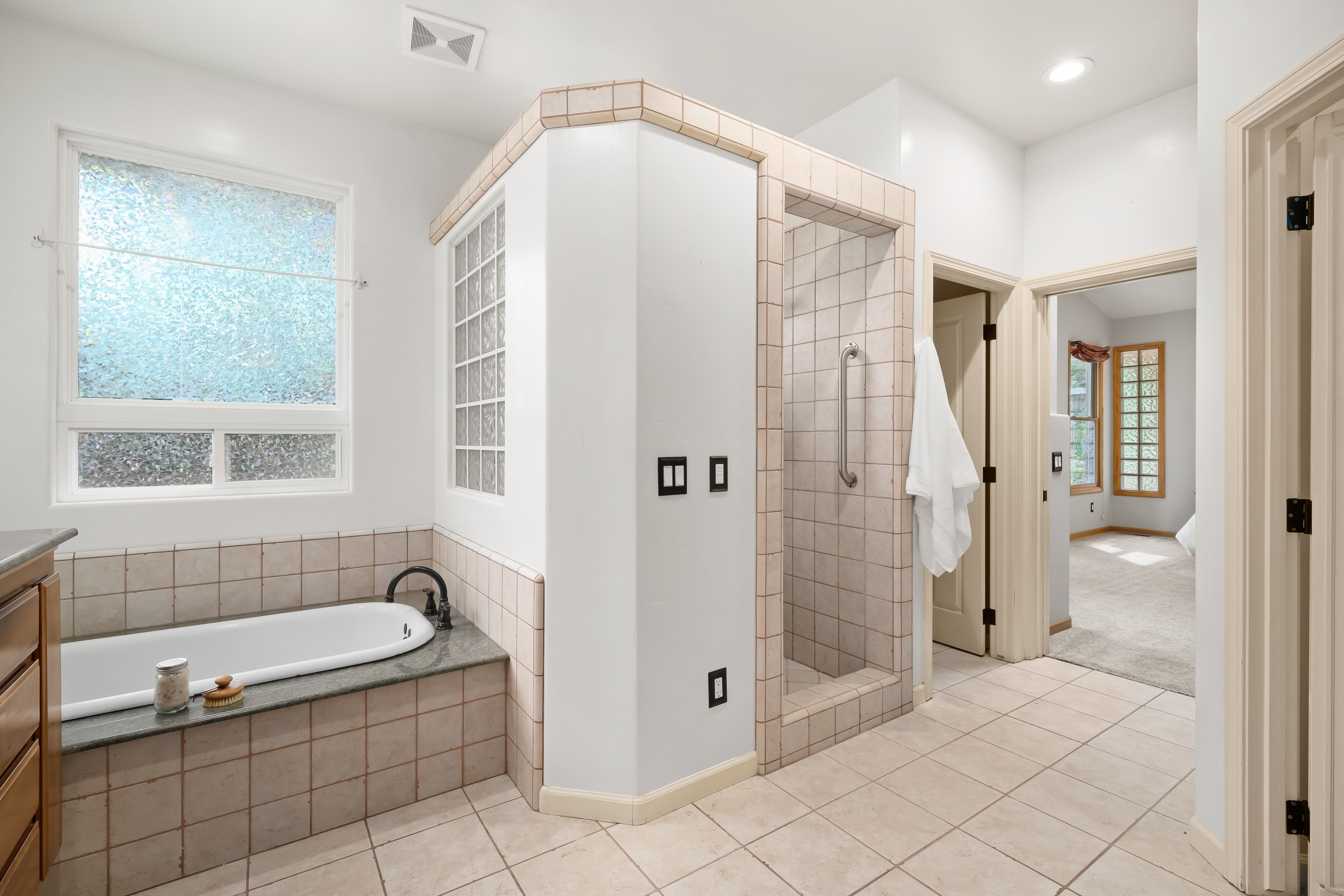  Northwest Atascadero Meiditerranean-Style Home - 物件實景