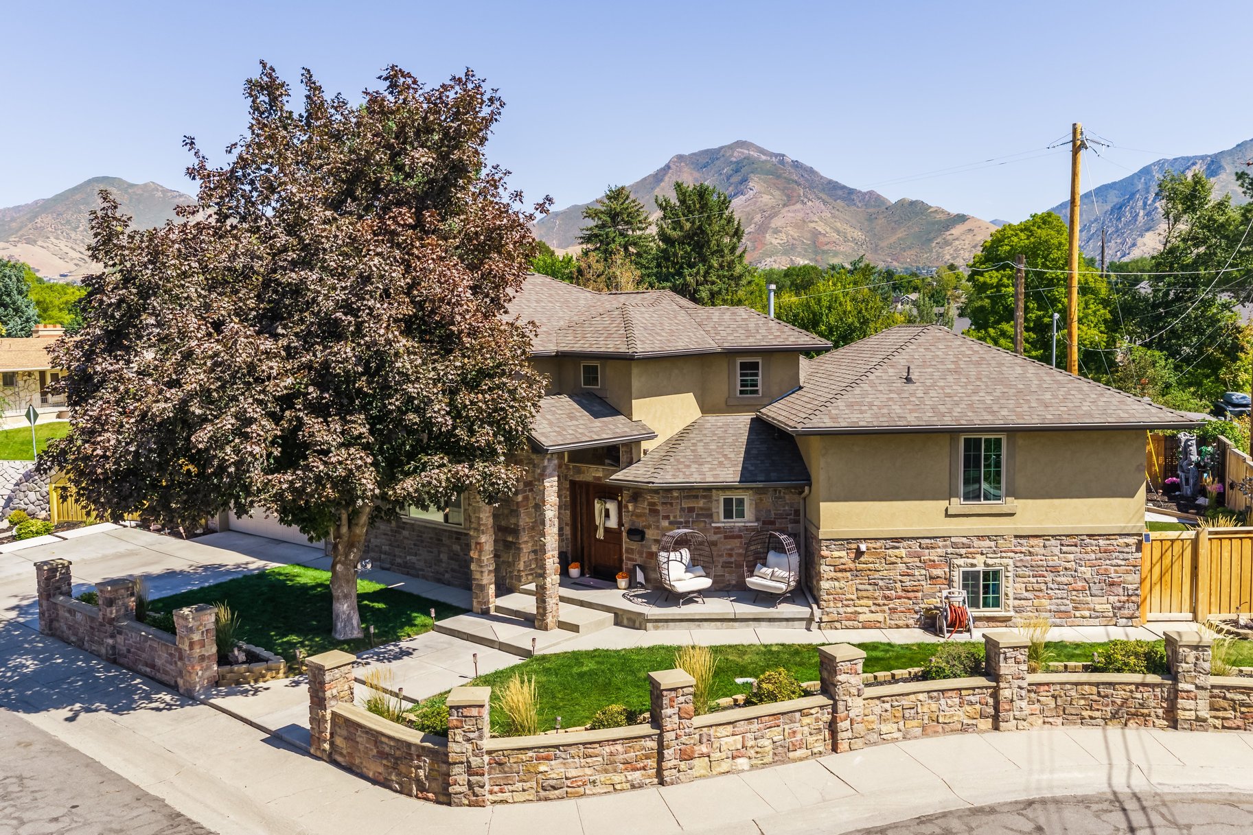  East Millcreek Living with New Saltwater Pool & Entertaining Spaces - 物件實景