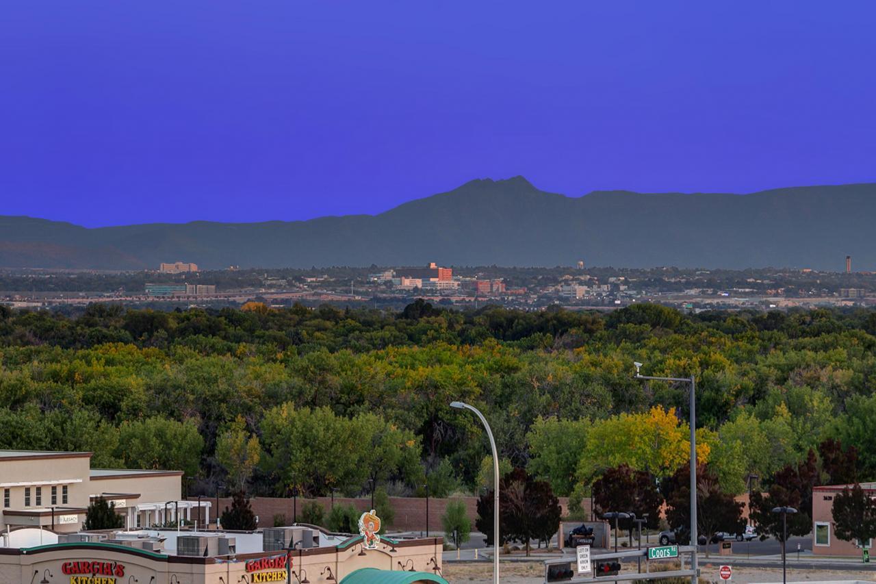 6301 COORS Boulevard NW, Albuquerque, New Mexico, 87120, United States, 3 Bedrooms Bedrooms, ,4 BathroomsBathrooms,Residential,For Sale,6301 COORS Boulevard NW,1637534