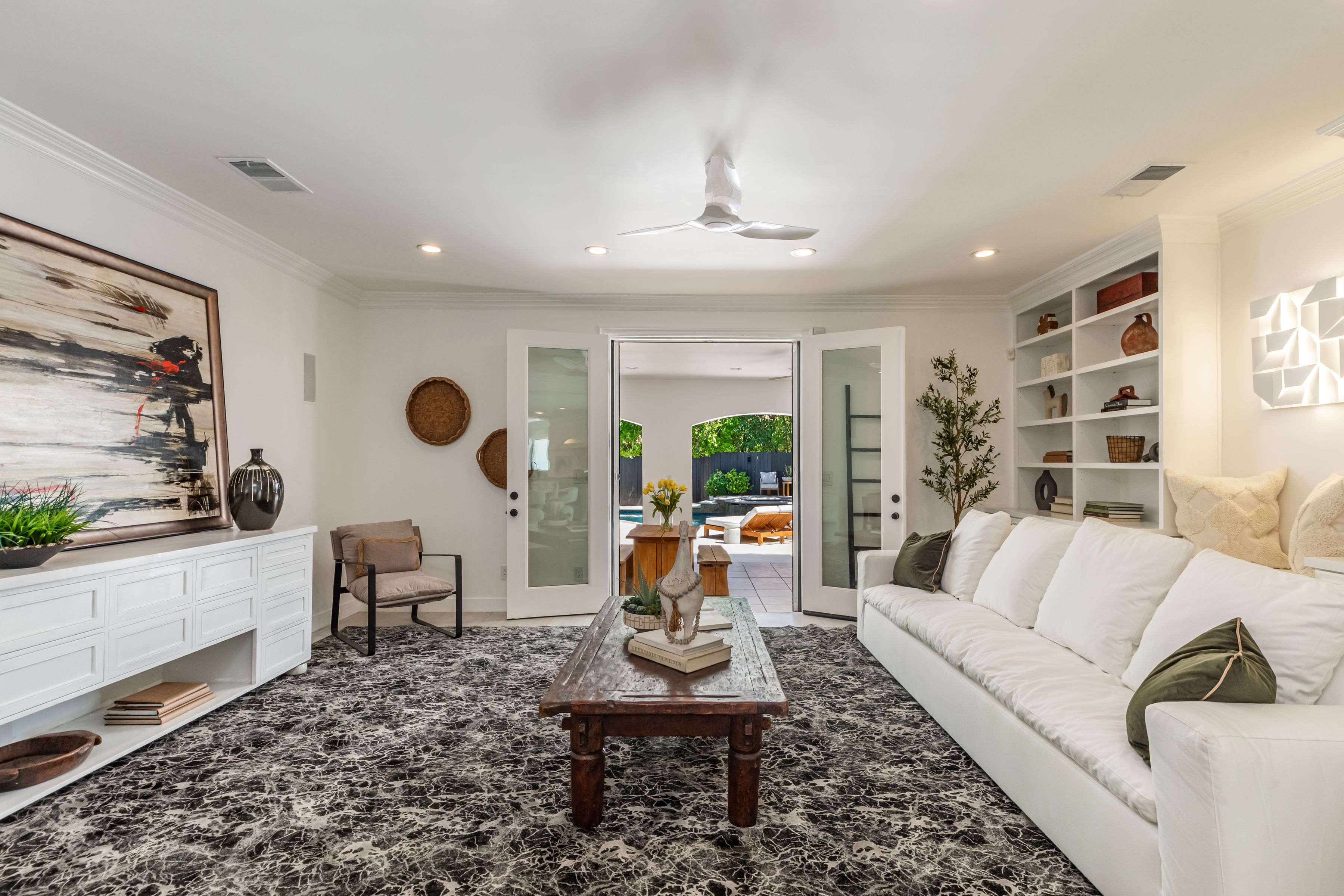  Thoughtfully Reimagined Tarzana Estate - 物件實景