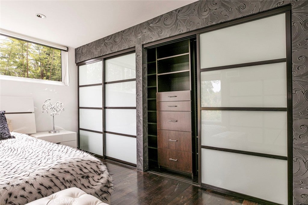 Woodland Hills, California, 91364, United States, 3 Bedrooms Bedrooms, ,3 BathroomsBathrooms,Residential,For Sale,1942330