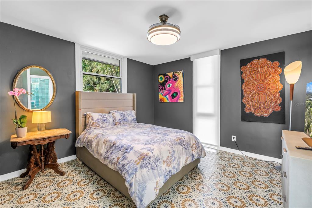 St Petersburg, Florida, 33704, United States, 4 Bedrooms Bedrooms, ,4 BathroomsBathrooms,Residential,For Sale,1991901