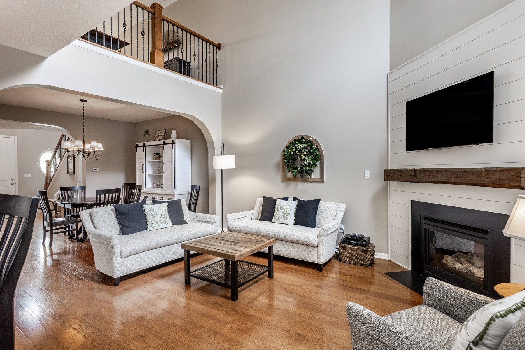  Stunning Townhome in Desirable Carmel Neighborhood - 物件實景