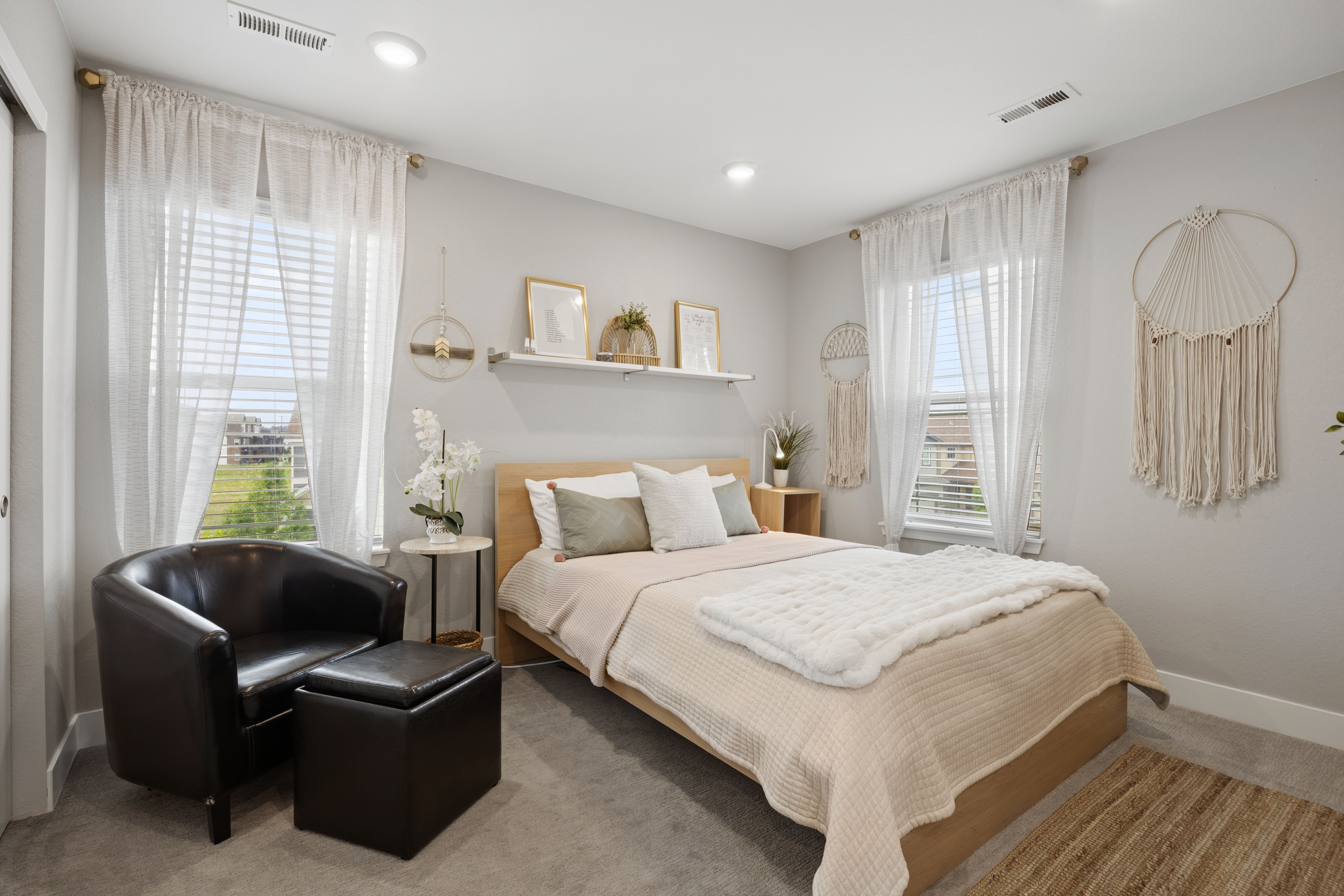  Comprehensively Upgraded And Ideally Positioned Duplex In Lagae Ranch - 物件實景