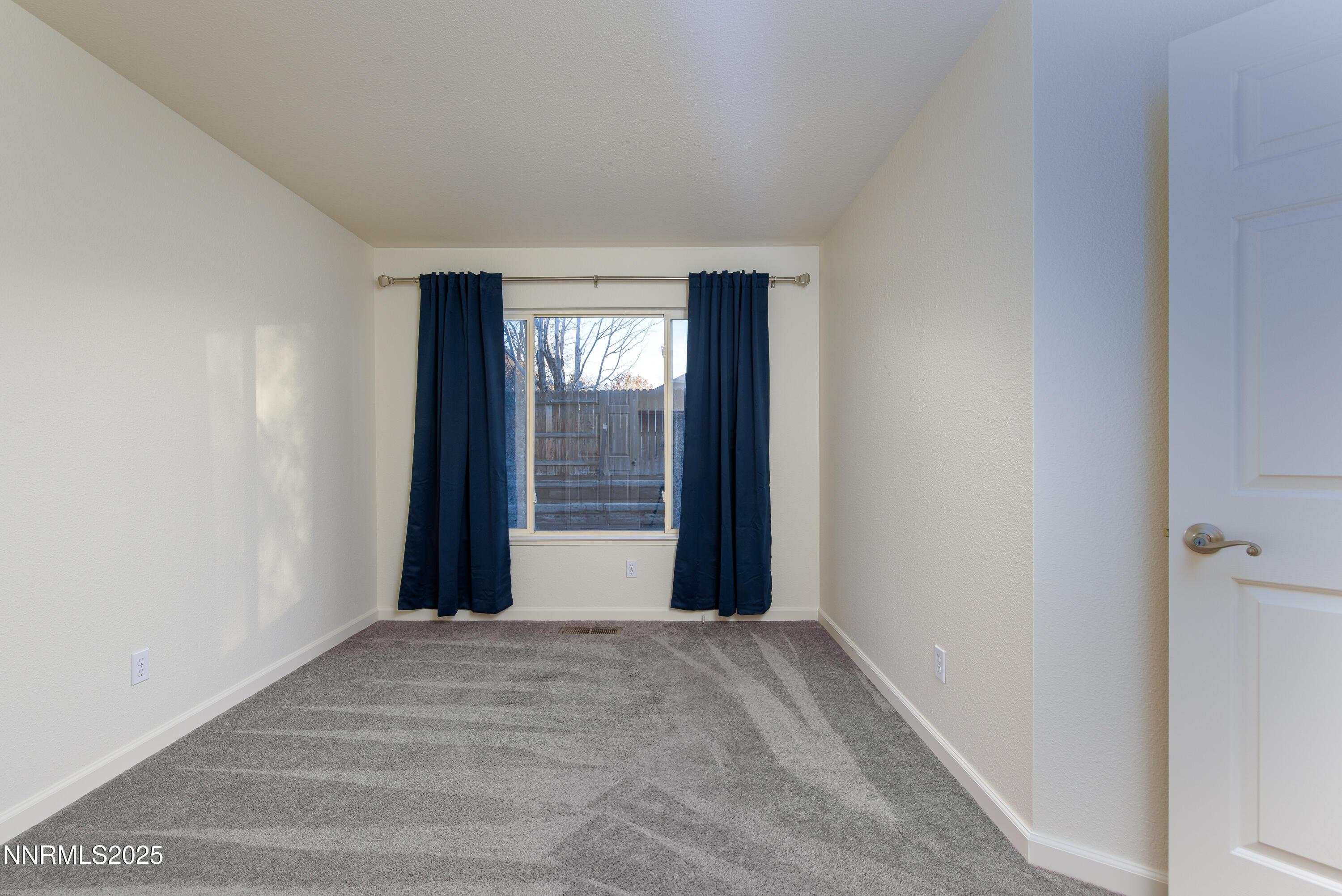 Carson City, Nevada, 89701, United States, 3 Bedrooms Bedrooms, ,3 BathroomsBathrooms,Residential,For Sale,1995590