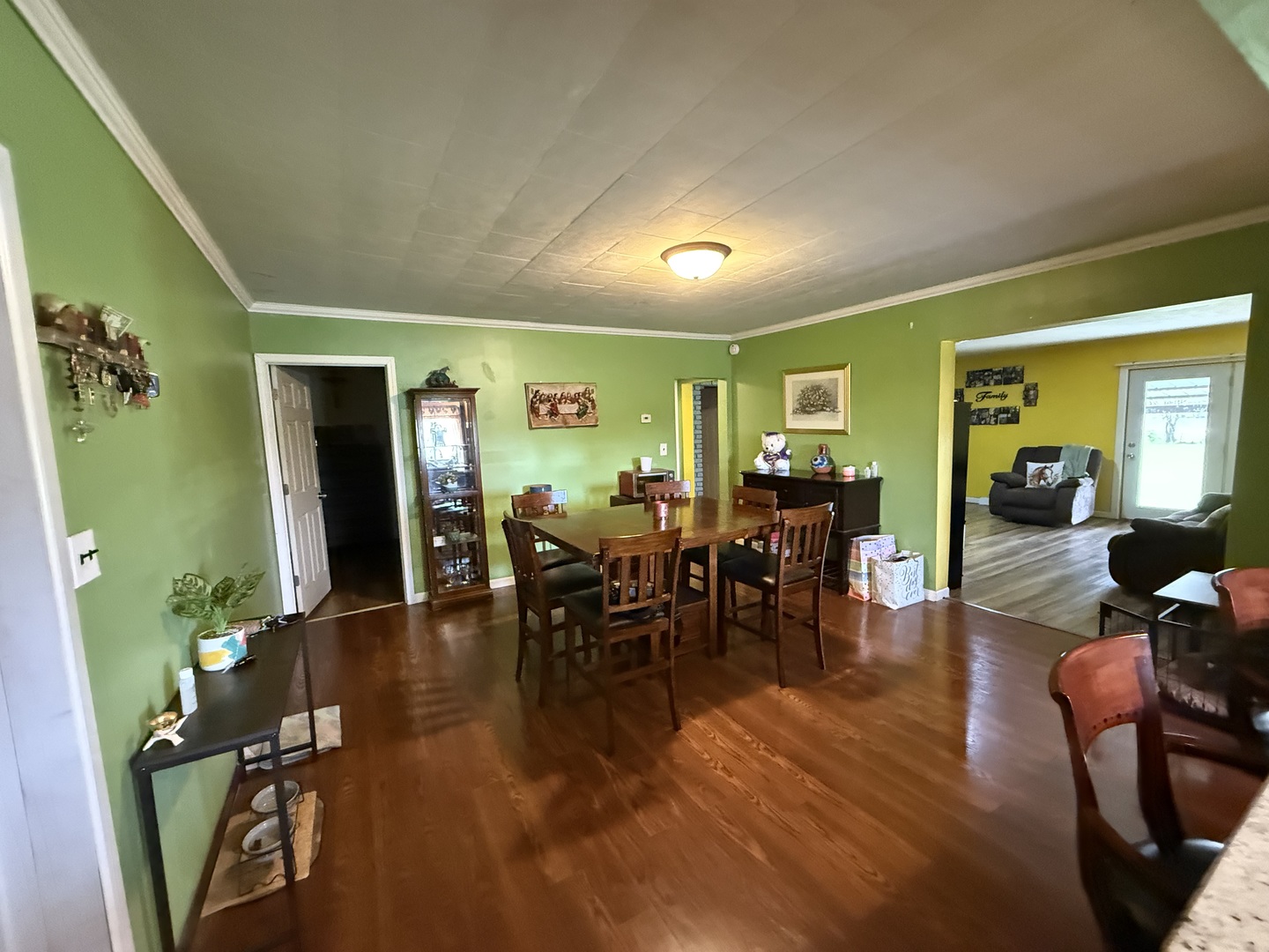 Belvidere, Illinois, 61008, United States, 3 Bedrooms Bedrooms, ,3 BathroomsBathrooms,Residential,For Sale,1795065