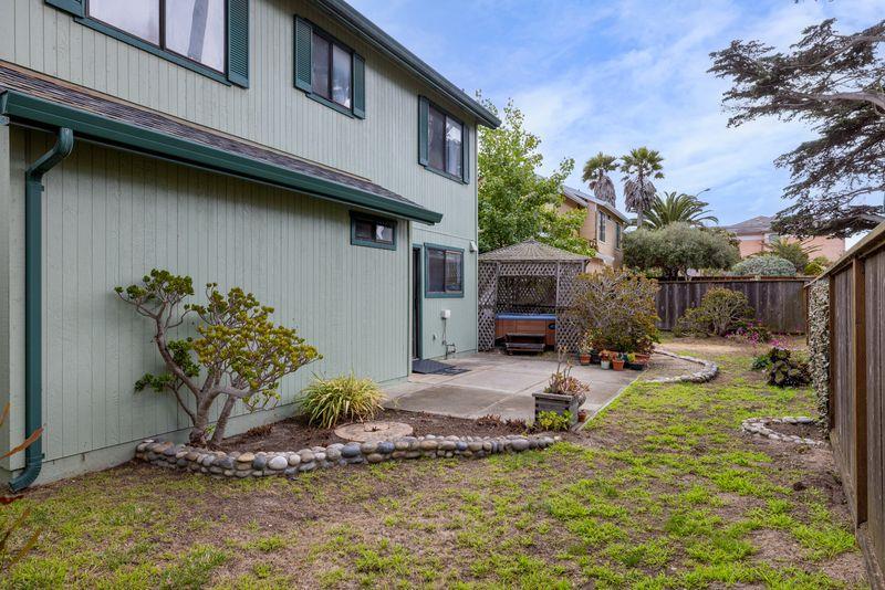 Marina, California, 93933, United States, 3 Bedrooms Bedrooms, ,2 BathroomsBathrooms,Residential,For Sale,1902407