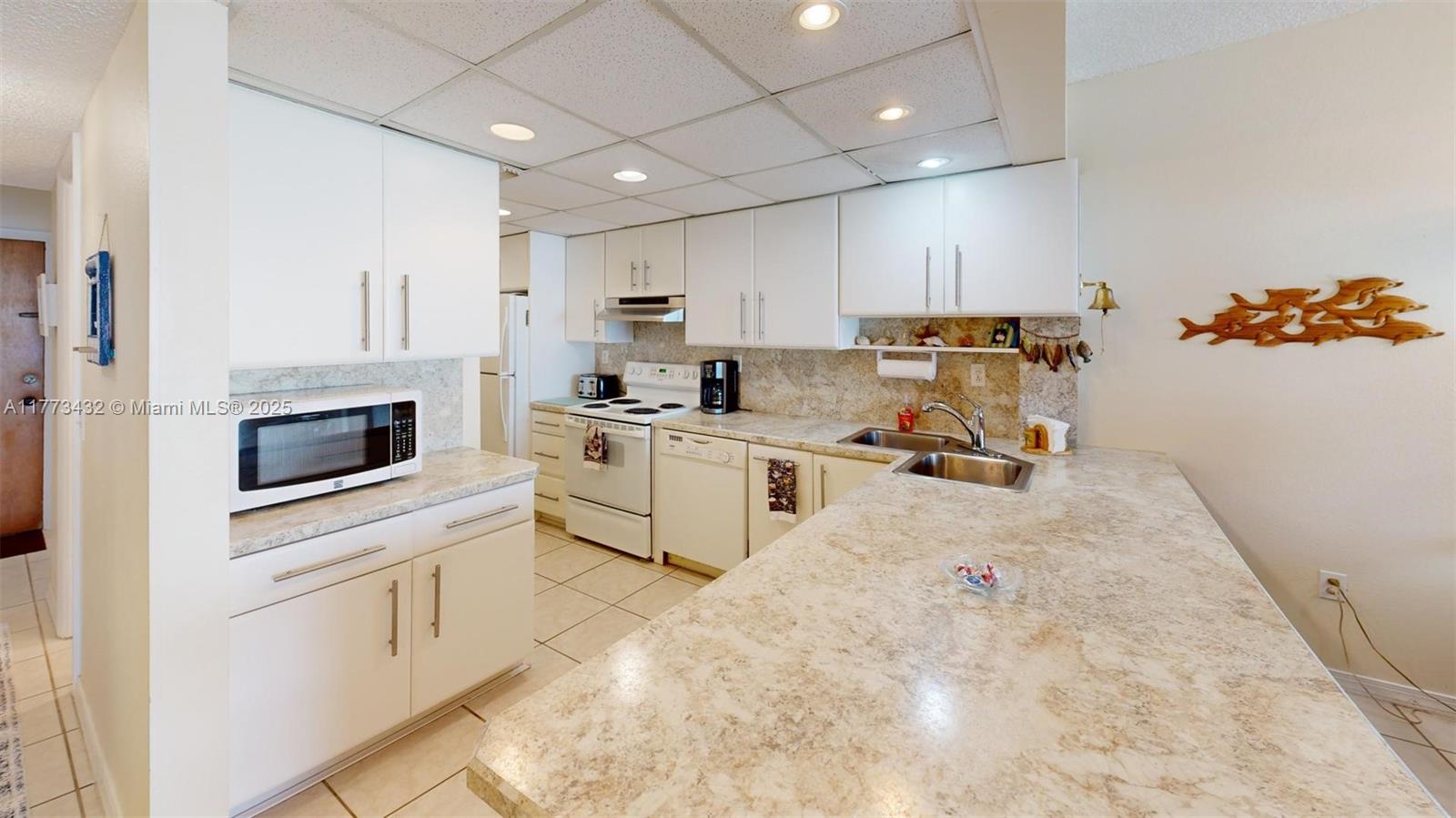 Key Largo, Florida, 33037, United States, 2 Bedrooms Bedrooms, ,2 BathroomsBathrooms,Residential,For Sale,1754338